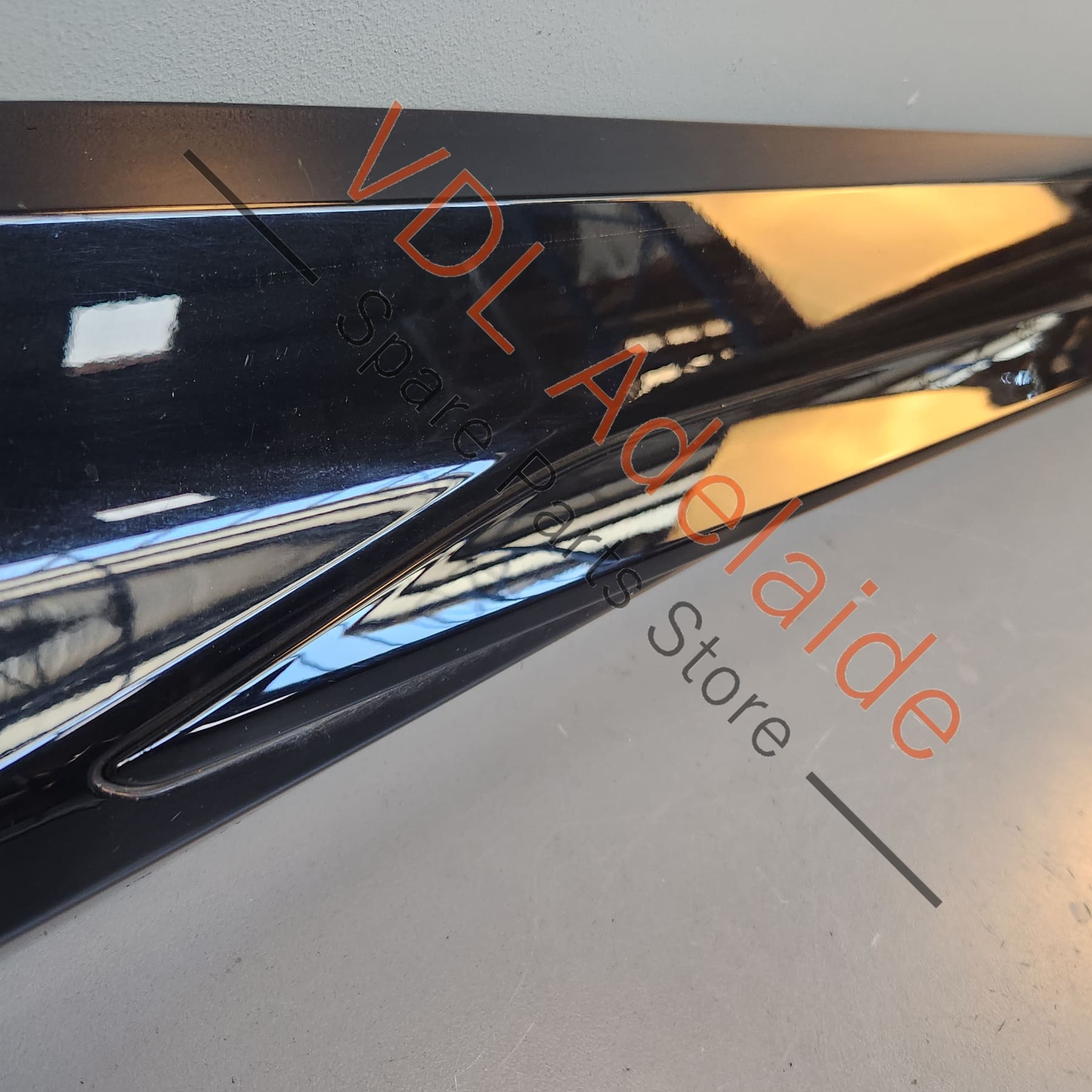 83A853959C    Audi Q3 RSQ3 F3 Front Left Door Lower Exterior Molding Trim 83A853959C 0E0E Mythosschwarz Black Metallic