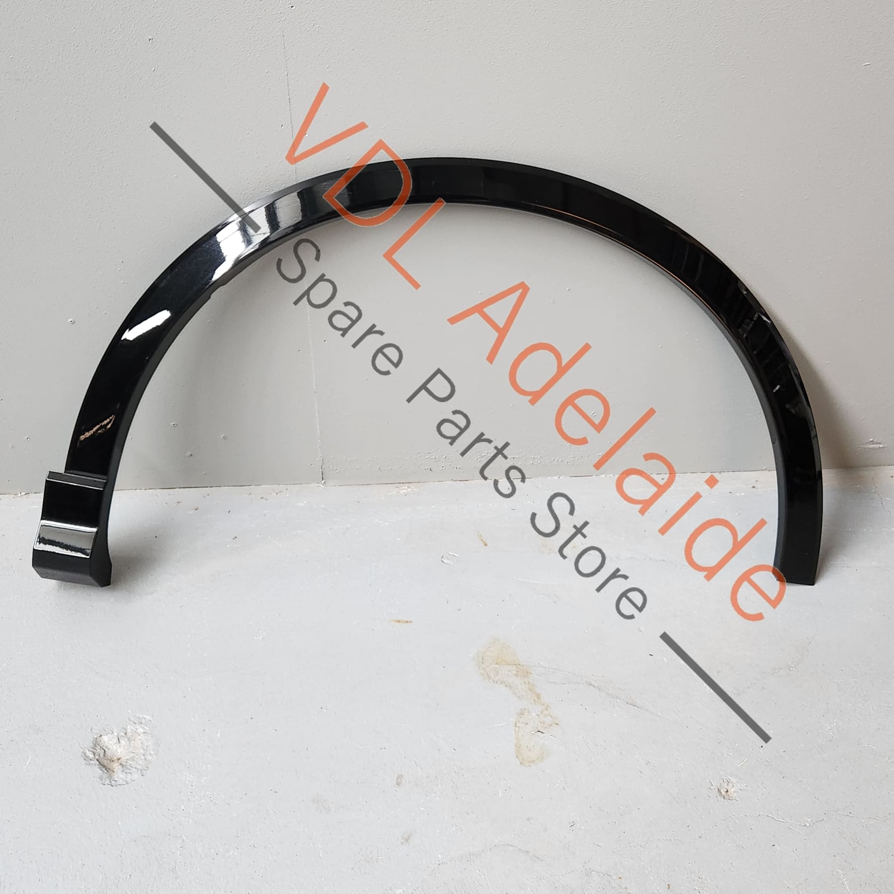 83A853718C    Audi RSQ3 F3 Front Right Exterior Fender Flare Molding Trim Wheel Arch 83QA853718C