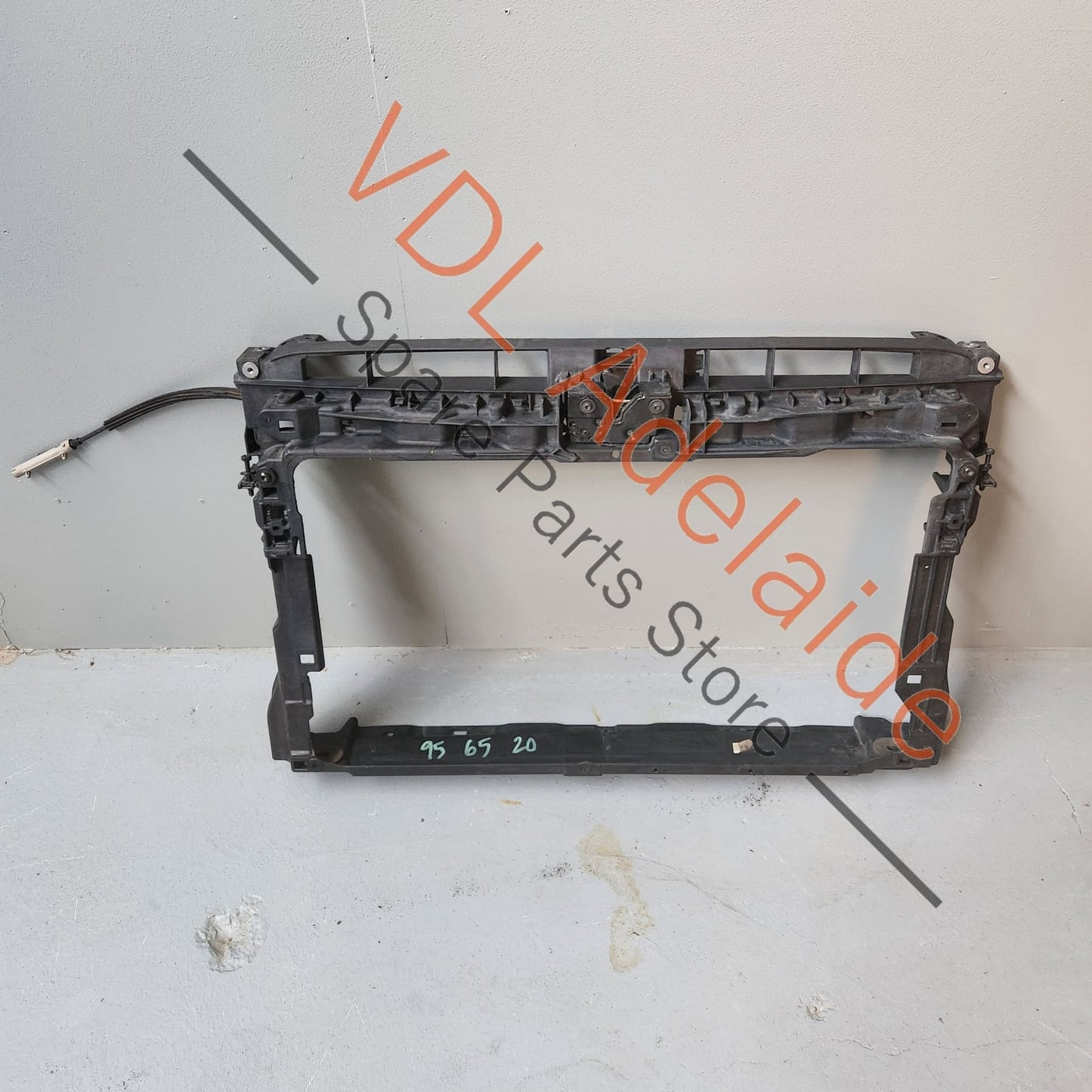 5G0805588R    VW Golf MK7 Gti R Lock Carrier Radiator Support Panel 5G0805588R