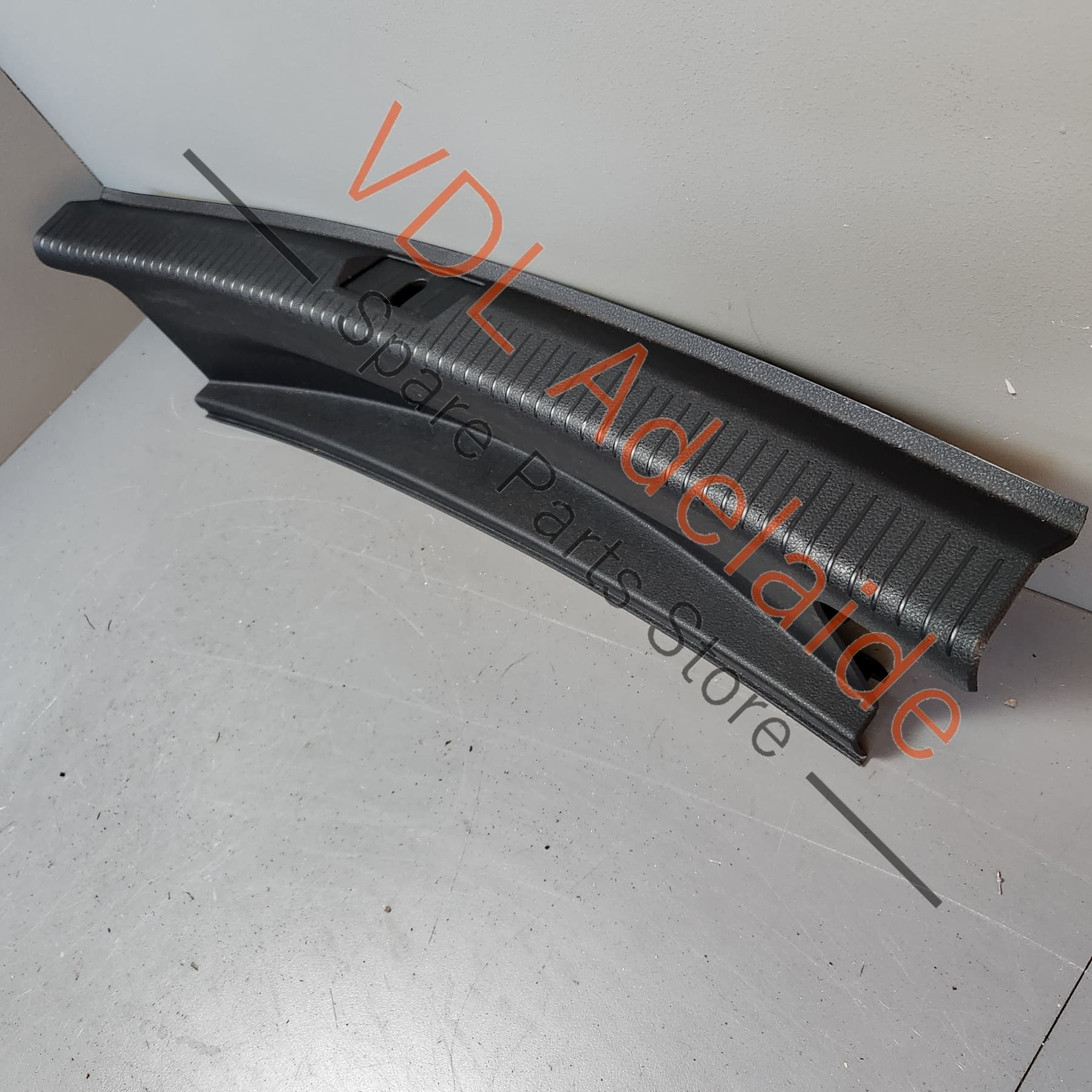 5G6863459K82V    VW Golf MK7 Rear Hatch Boot Cargo Load Edge Trim Strip Interior Trim 5G6863459K 82V