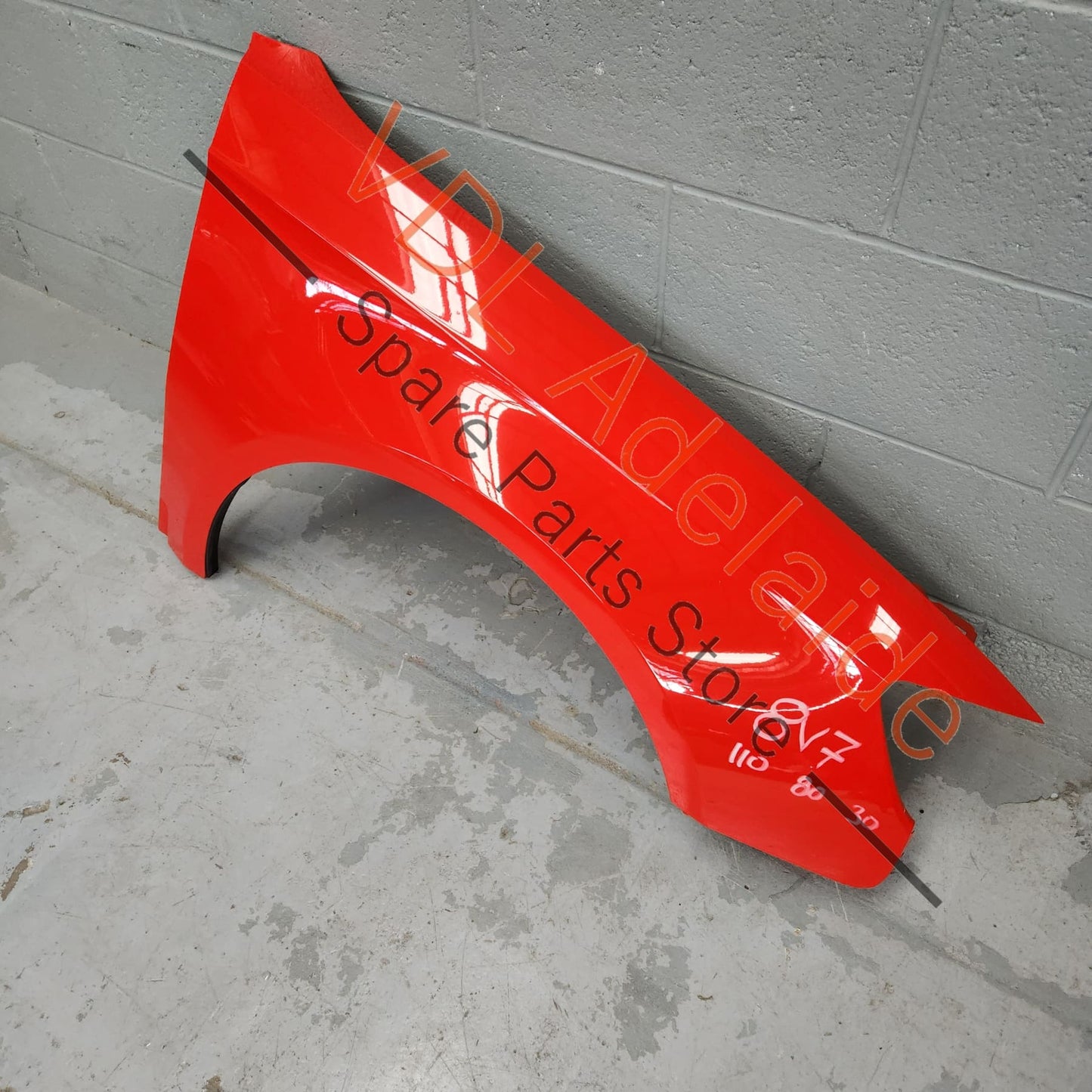 8V0821106F    Genuine Audi RS3 8V Front Right Fender Mudguard Panel Wing 8V0821106F Y6Y6 Y6 / Y3T Catalunya Red Metallic