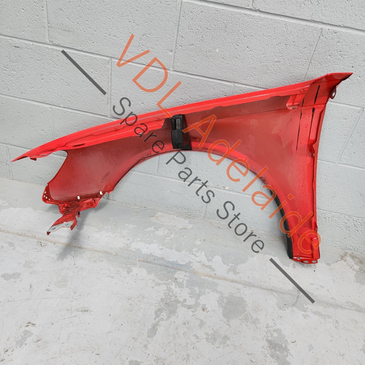 8V0821106F    Genuine Audi RS3 8V Front Right Fender Mudguard Panel Wing 8V0821106F Y6Y6 Y6 / Y3T Catalunya Red Metallic