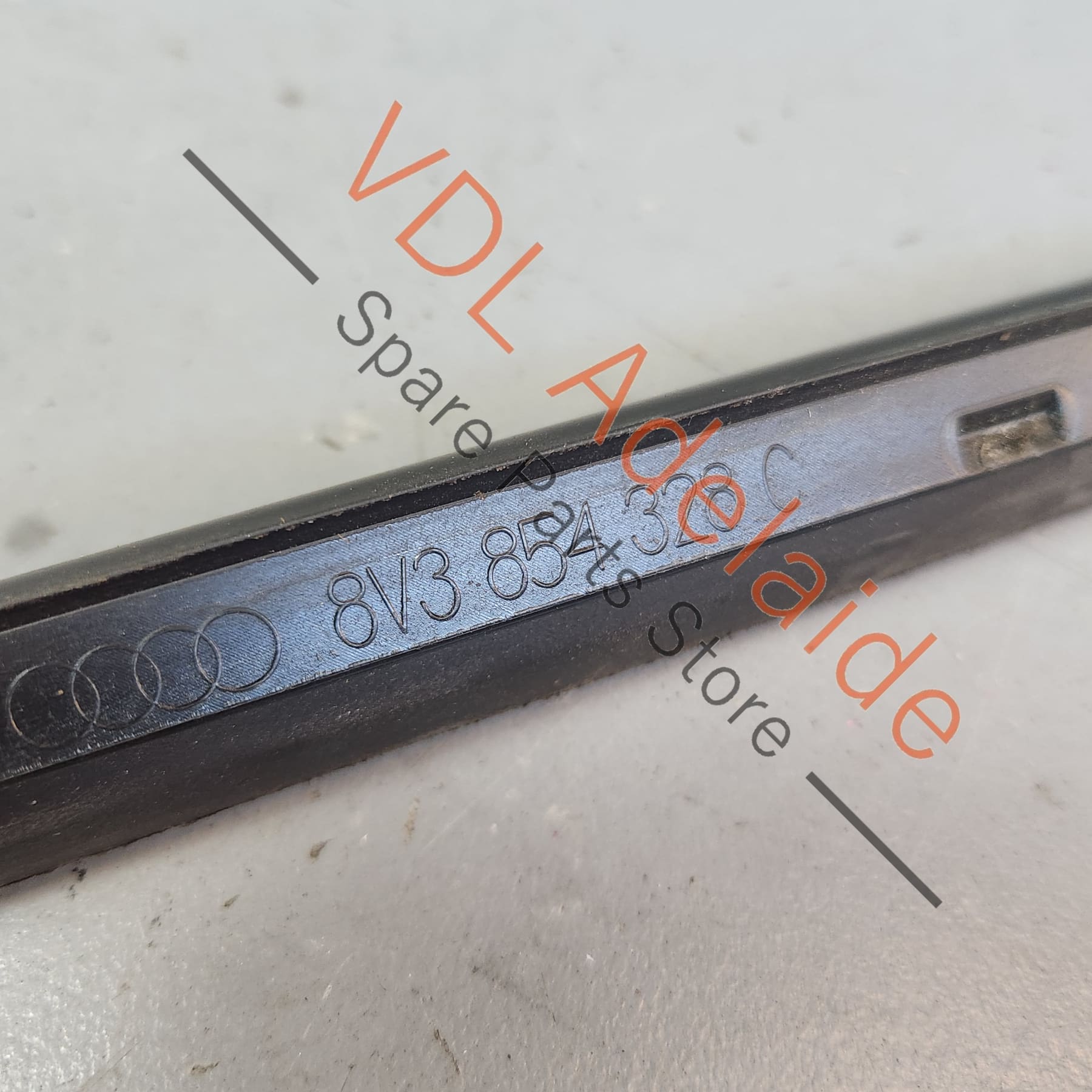 8V3854328C    Audi A3 S3 RS3 8V Sportback Windscreen Exterior Deflector Strip Trim Right 8V3854328C