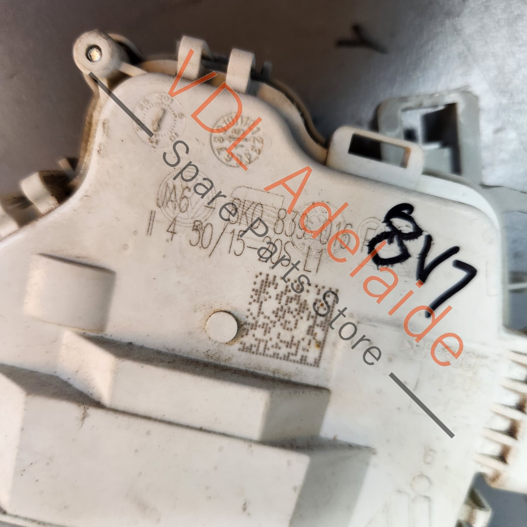 8K0839016F    Audi A3 S3 RS3 8V Rear Right Door Lock Mechanism 8K0839016F