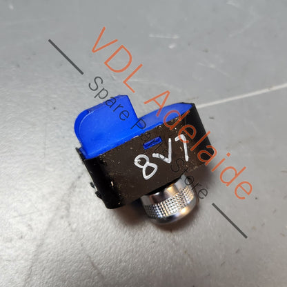 8V0959565E    Audi RS3 A3 S3 8V Switch for Power Folding Mirror Adjustment 8V0959565E