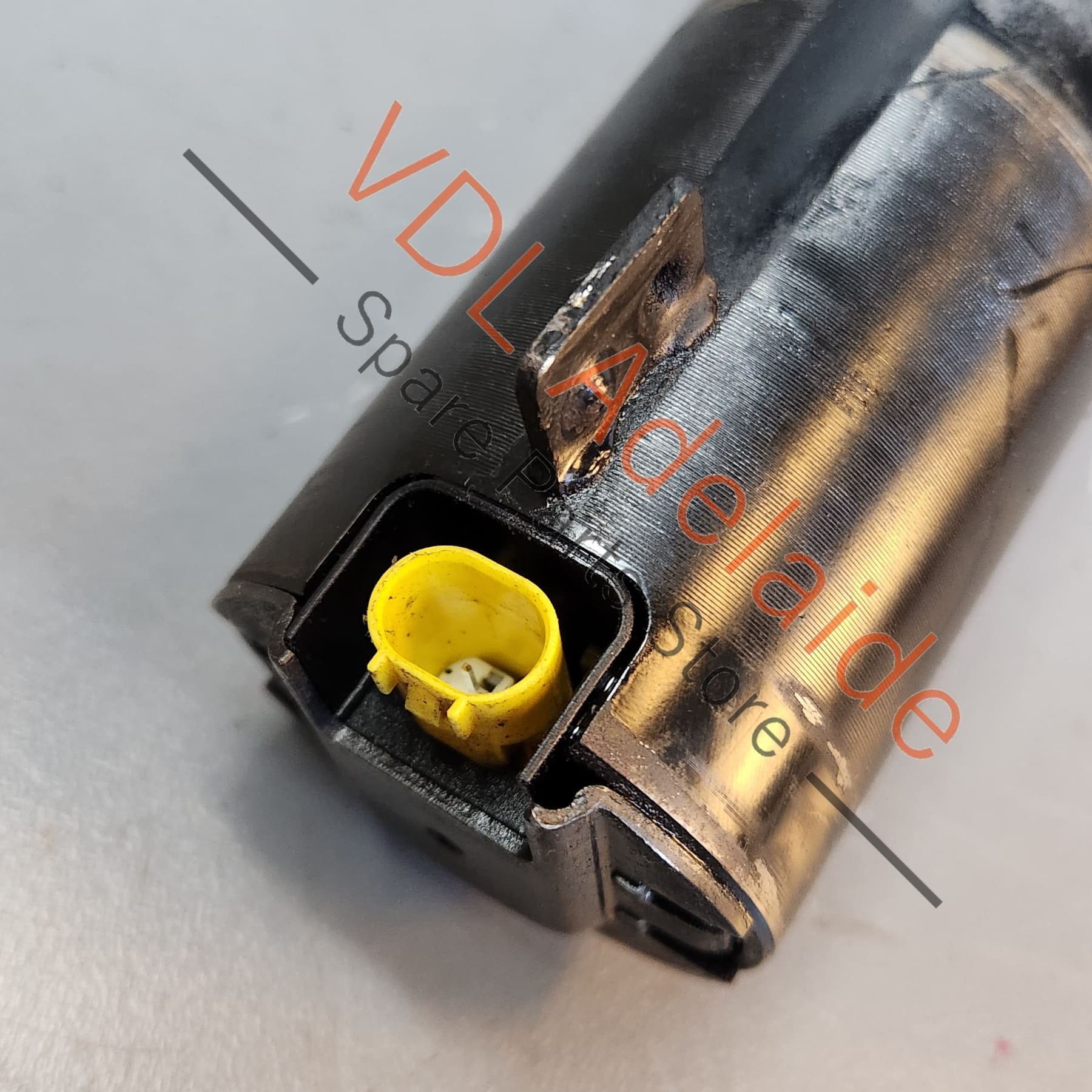     Audi RS3 8V Active Electronic Front Strut Shock Absorber 8V0513029K 8V0413029P