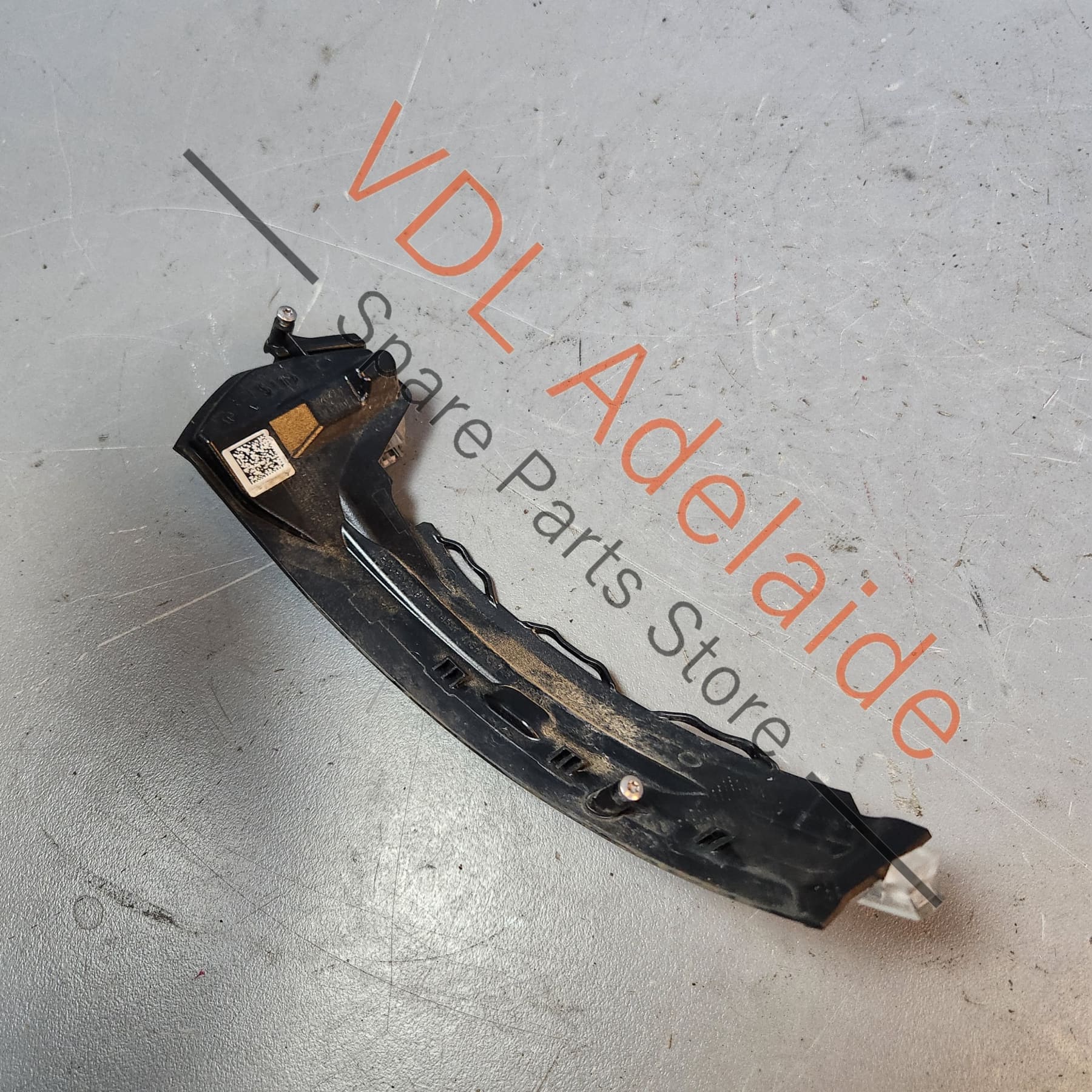 8V0949102    Audi A3 S3 RS3 8V Right Side Mirror Indicator Light Flasher 8V0949102