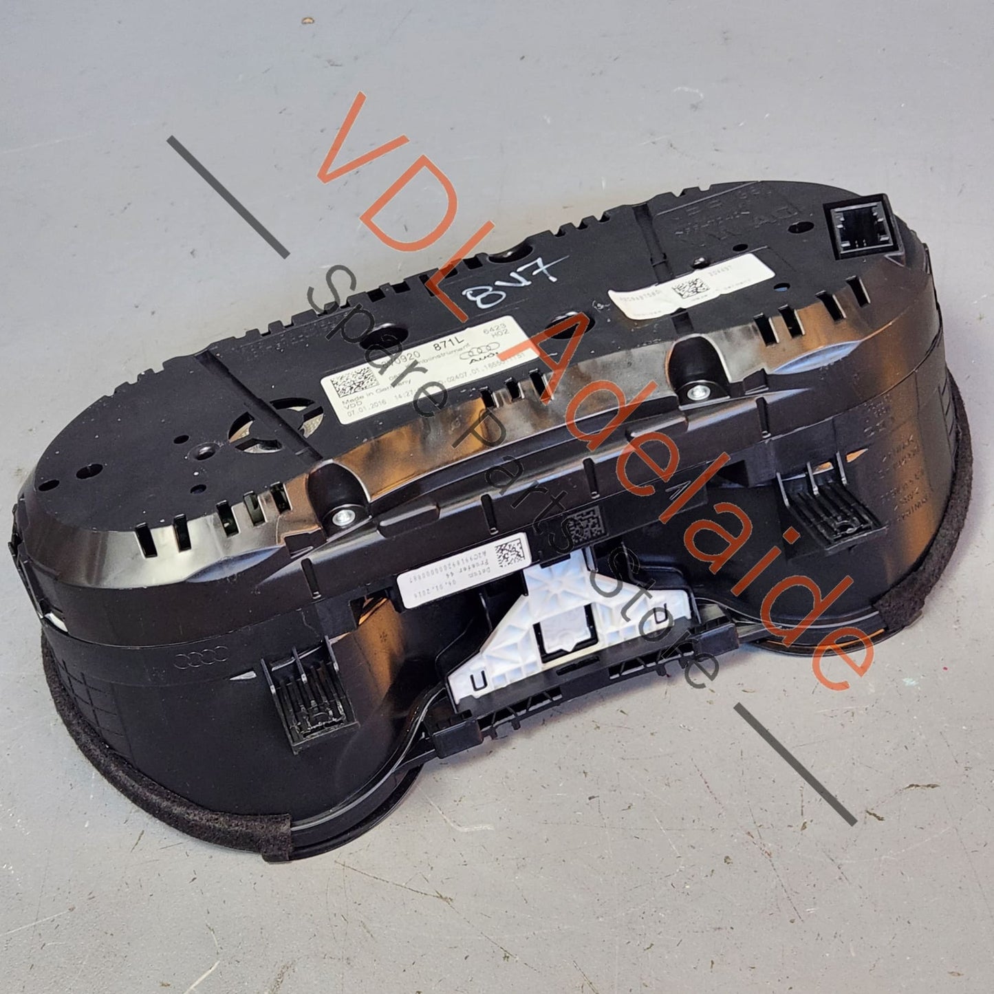 8V0920871L    Audi RS3 8V Drivers Dash Gauge Cluster Instrument 8V0920871L