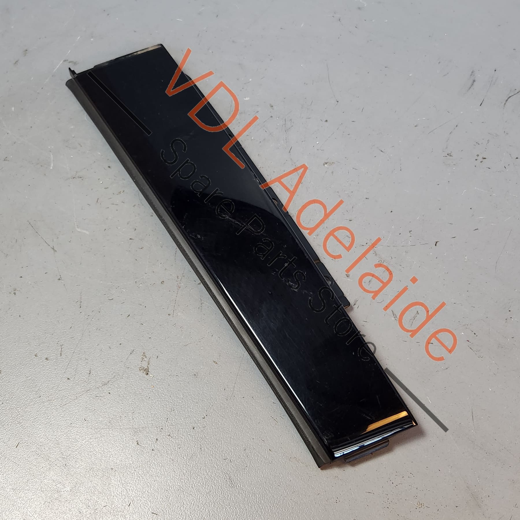 8V4839902A 8V4839902   Audi A3 S3 RS3 8V Rear Right Door Exterior Trim for B-Pillar Black Glossy 8V4839902B