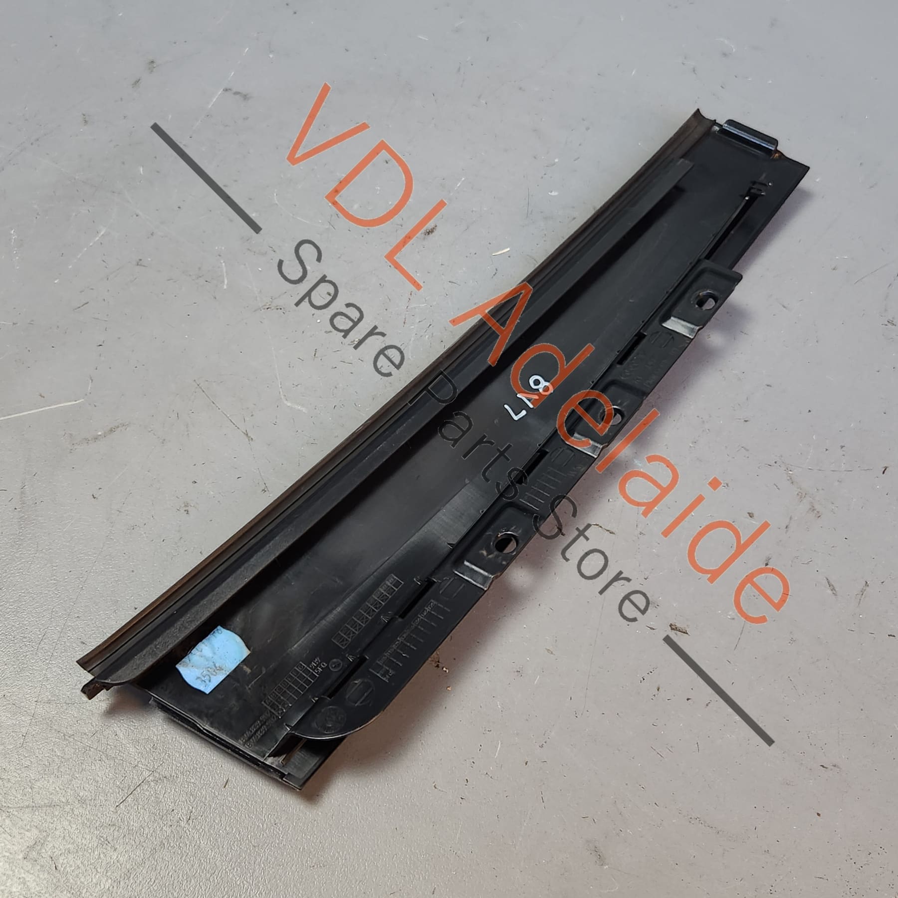 8V4839902A 8V4839902   Audi A3 S3 RS3 8V Rear Right Door Exterior Trim for B-Pillar Black Glossy 8V4839902B