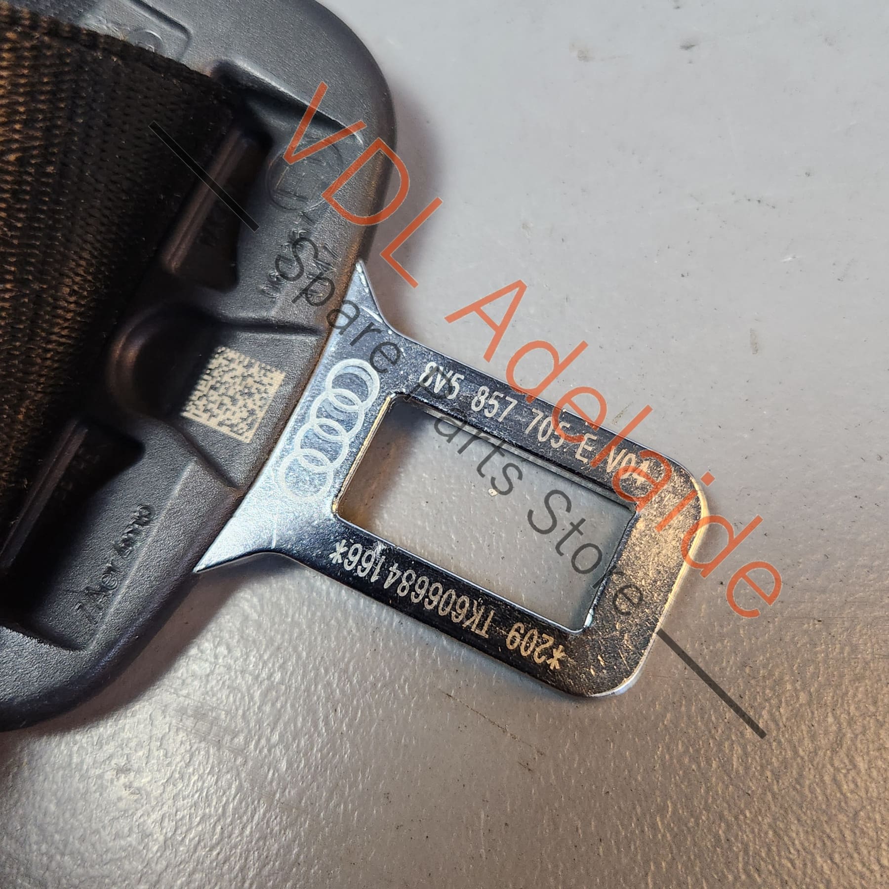 8V5857705EV04 8V5857705E   Audi A3 S3 RS3 8V Left Front Seat Belt Seatbelt 8V5857705E V04