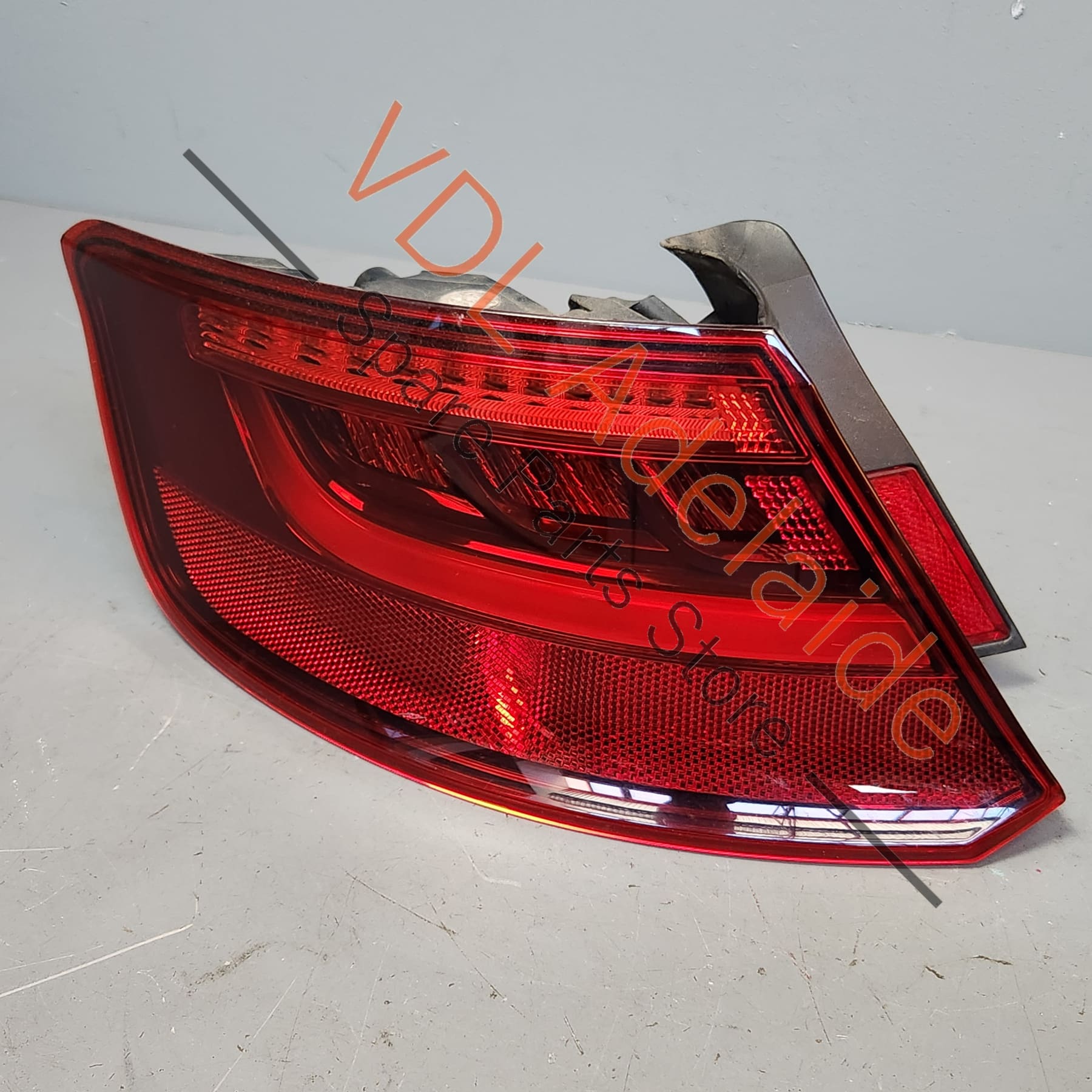 8V4945095D    Audi A3 S3 RS3 8V Left Outer Rear Brake Light LED 8V4945095D