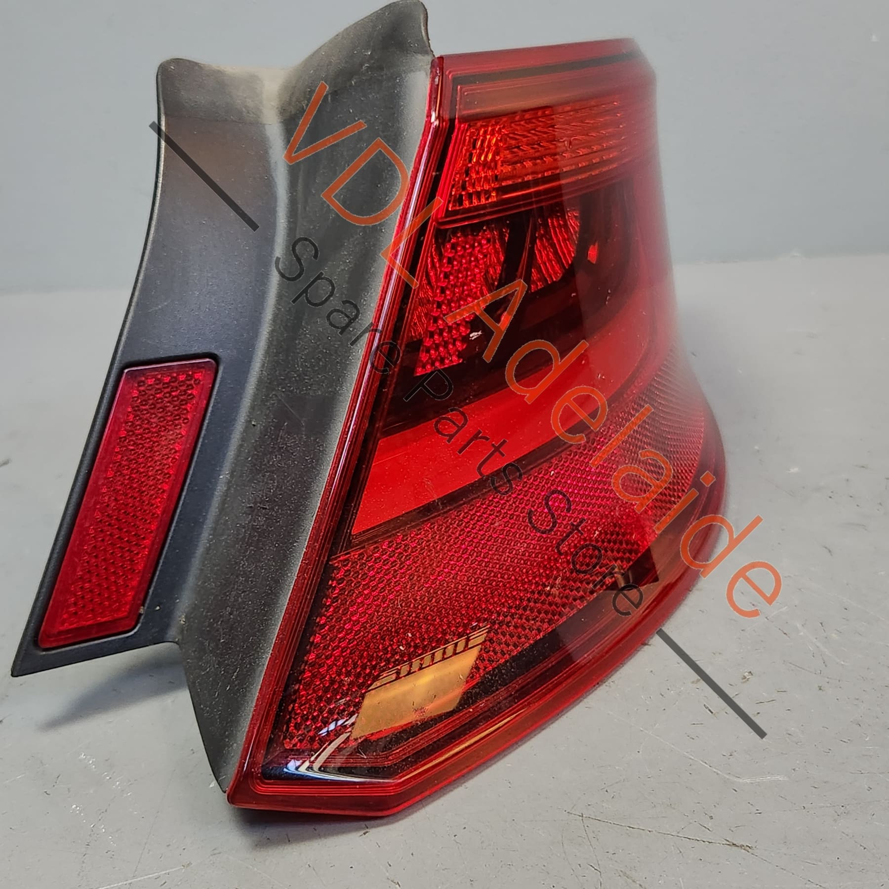 8V4945096D    Audi A3 S3 RS3 8V Right Outer Rear Brake Light LED 8V4945096D