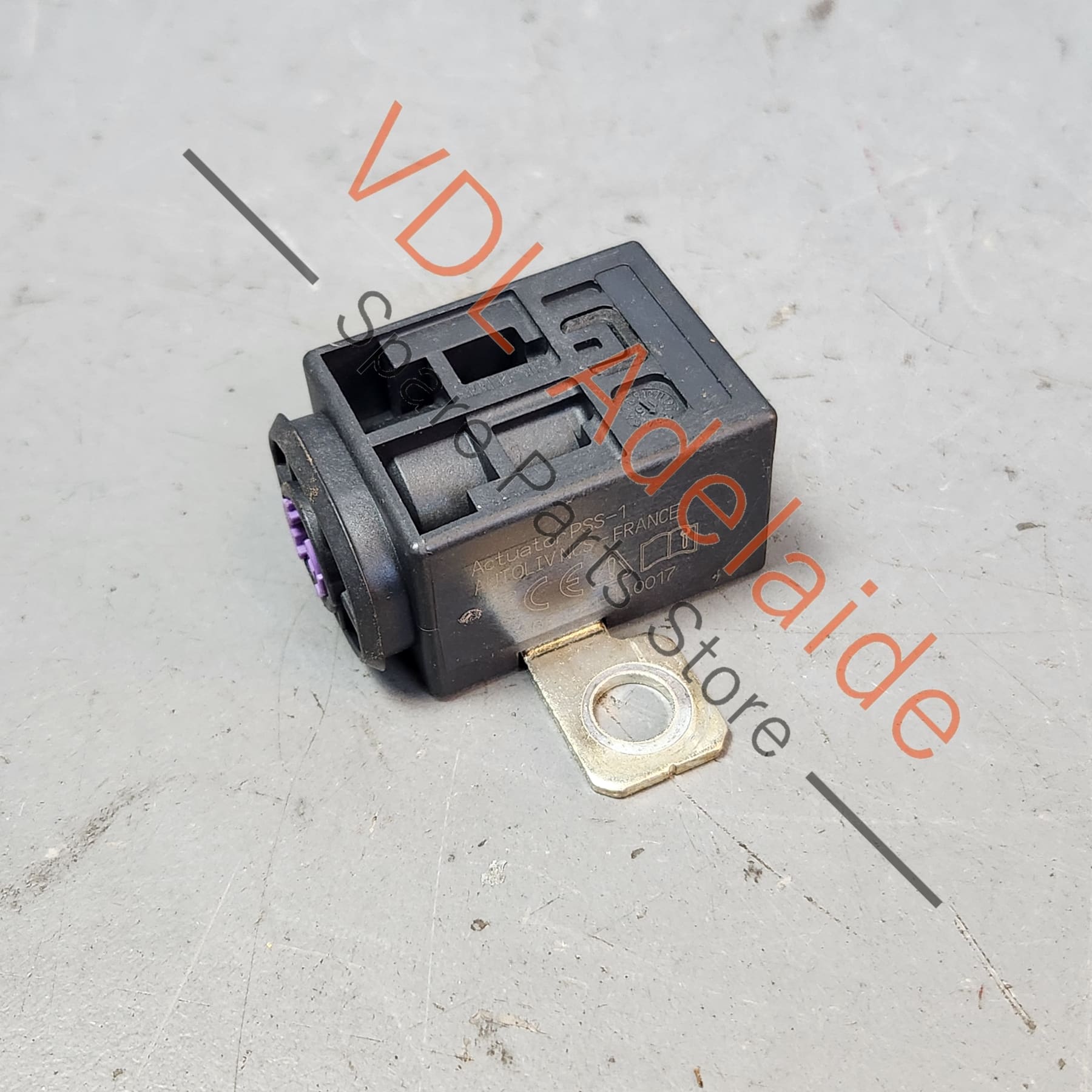 4F0915519    Audi VW Porsche Battery Isolation Pyro Fuse 4F0915519