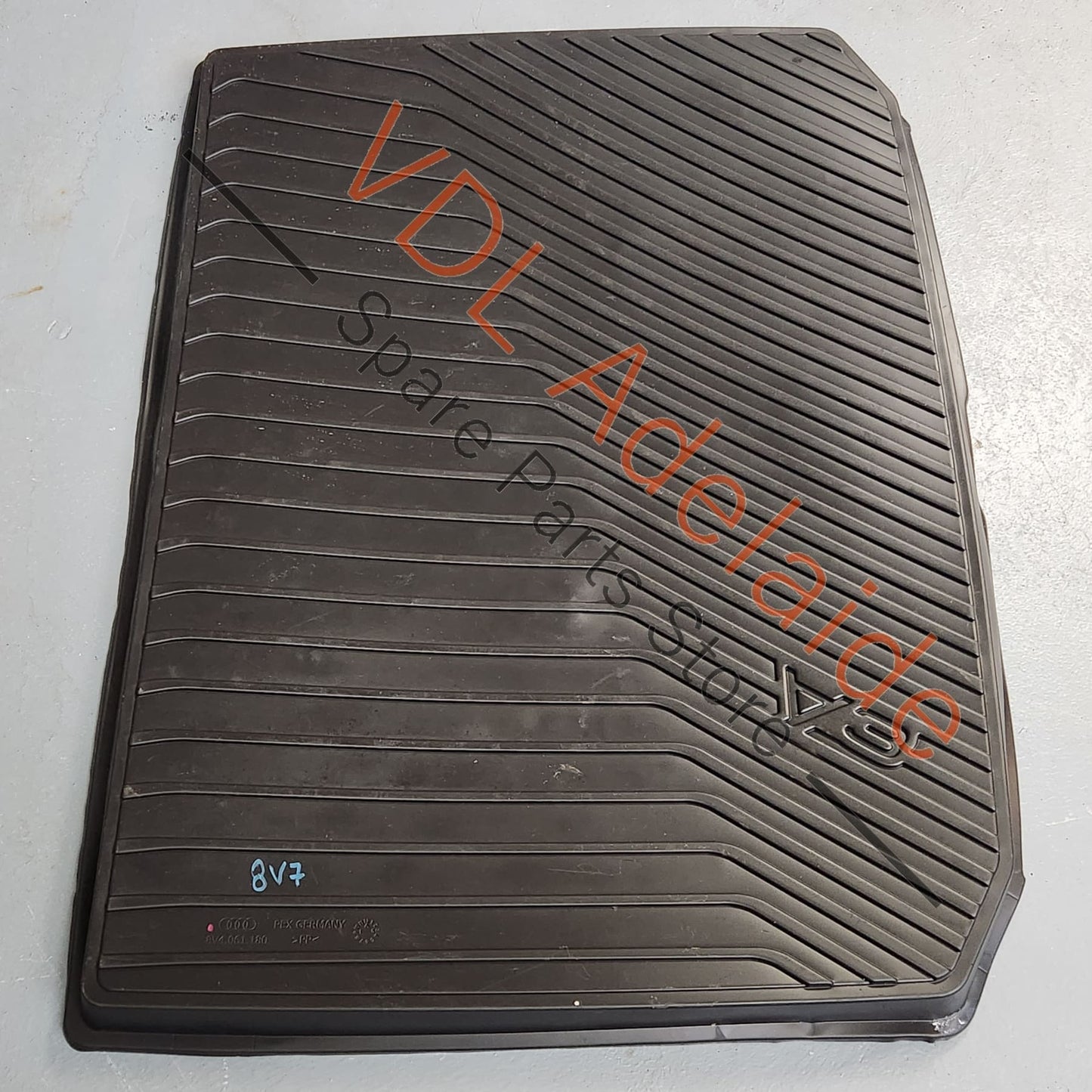 8V4061180    Genuine OEM Audi A3 S3 RS3 8V Luggage Compartment Boot Liner Rubber Mat 8V4061180