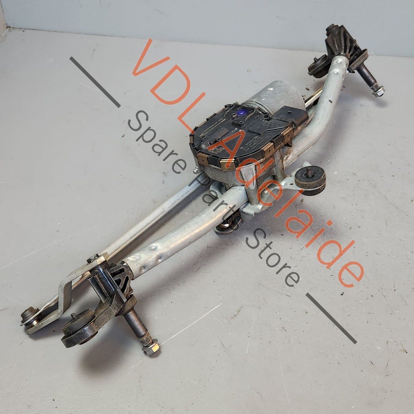 8V2955023D    Audi A3 S3 RS3 8V Windscreen Wiper Motor Assembly 8V2955023D