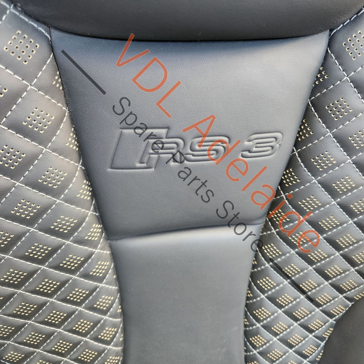     Audi RS3 8V Set of Diamond Pattern Vented Leather Sport Seats