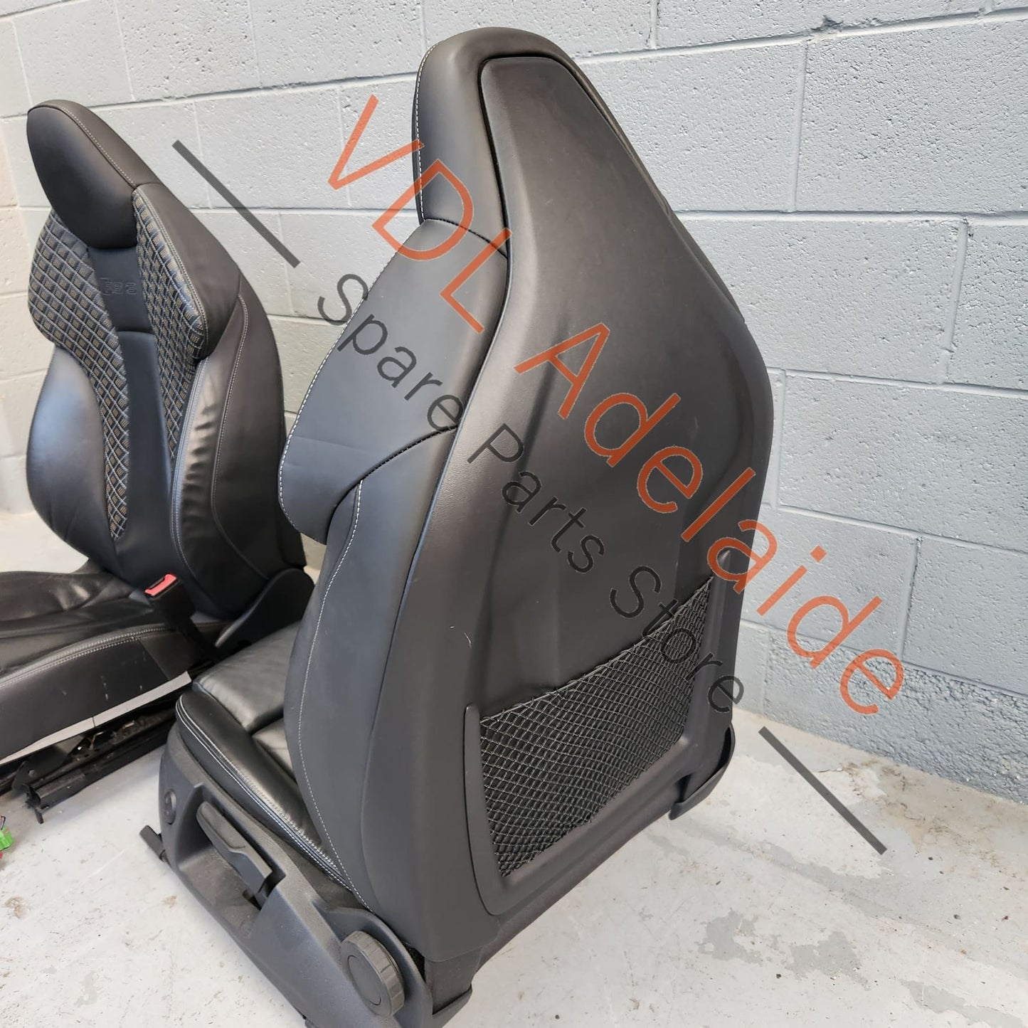     Audi RS3 8V Pair of Front Diamond Pattern Vented Leather Sport Seats