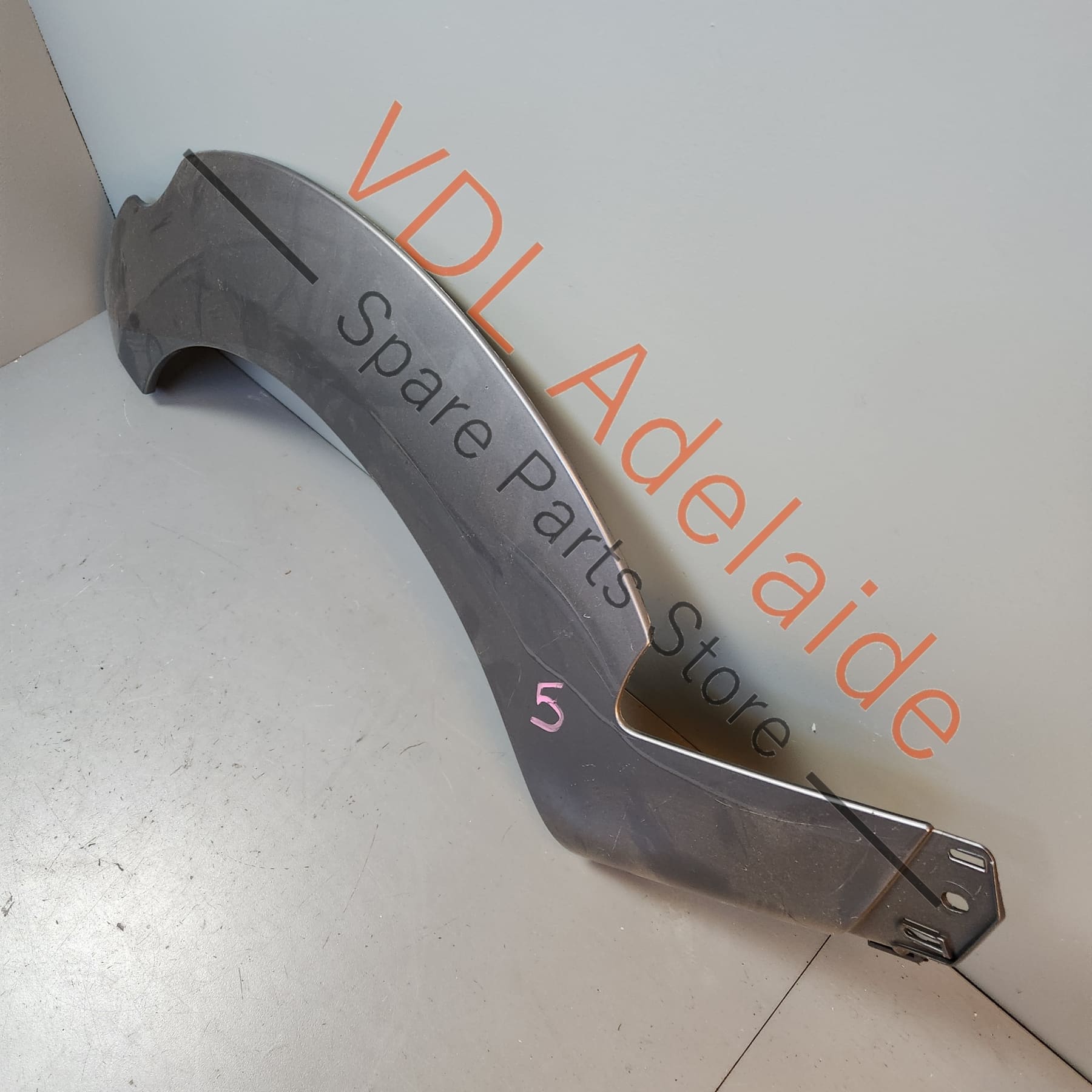 788A22543R788A37548R Renault Megane III DZ0/1 RS250 265 275 Left Rear Quarter Molding Flare Wheel Arch Trim 788A22543R Oyster Grey