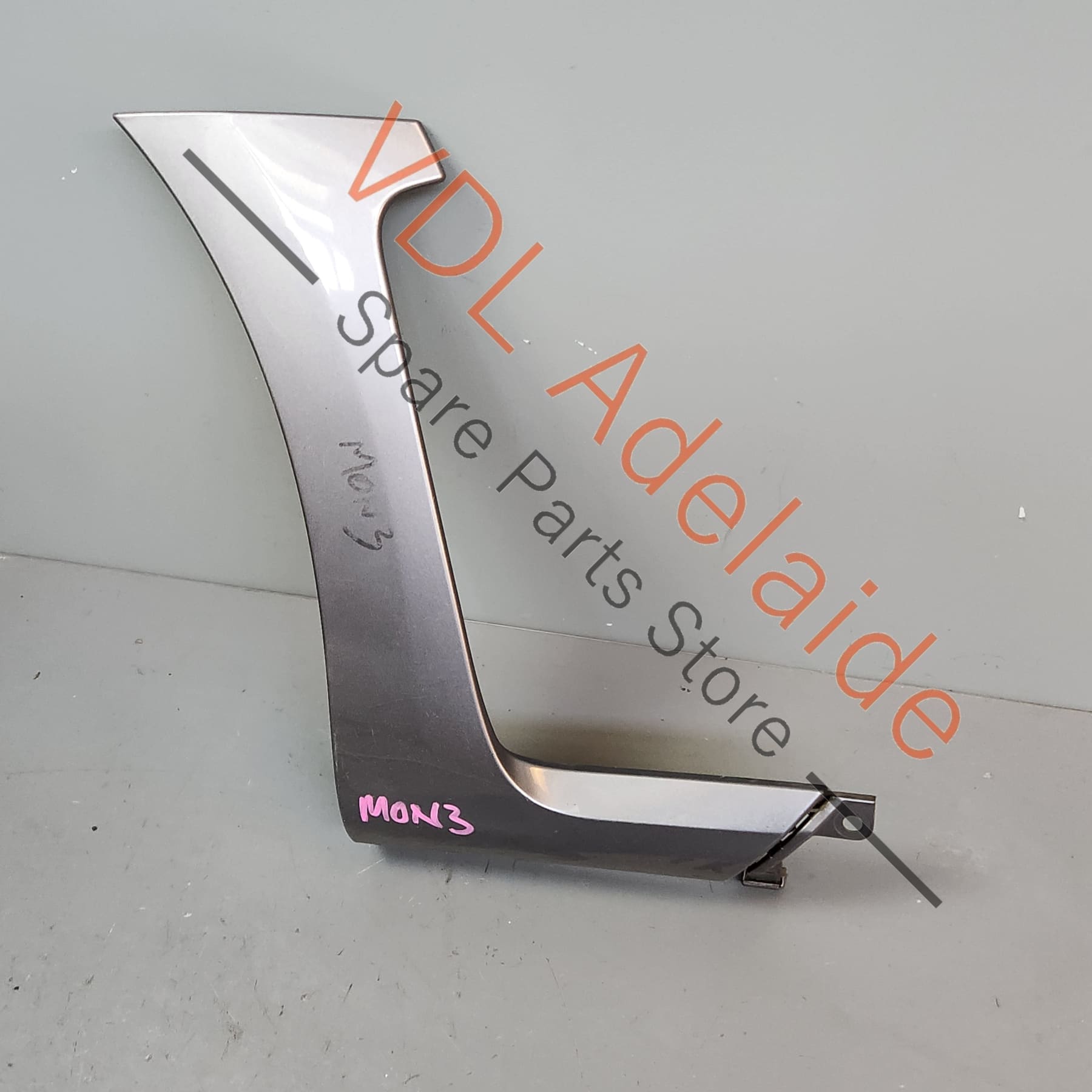 764366962R768511309R Renault Megane III DZ0/1 RS250 265 275 Front Left Lower Quarter Sill Exterior Molding Flare Wheel Arch Trim 768511309R 764366962R Oyster Grey