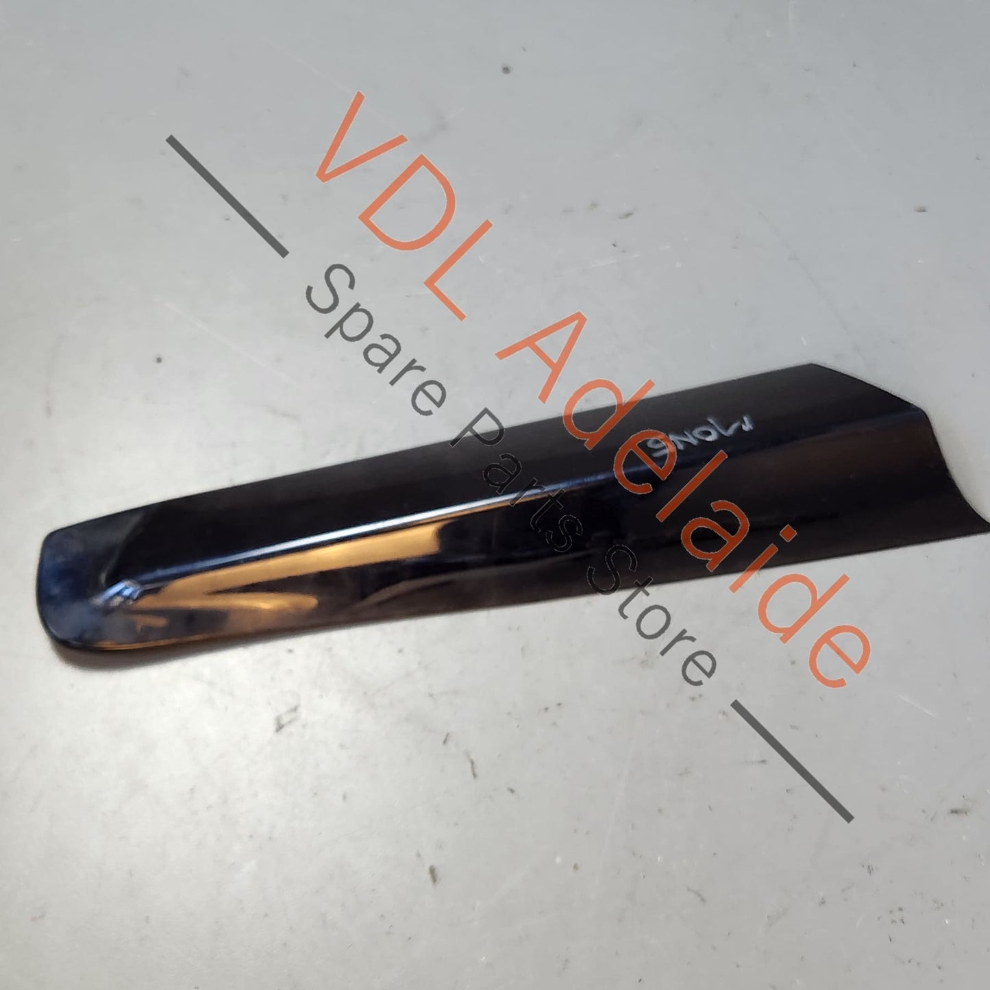 768568852R768560131R Renault Megane Right Side Rear Exterior Body Molding 768568852R 768560131R Twilight Blue