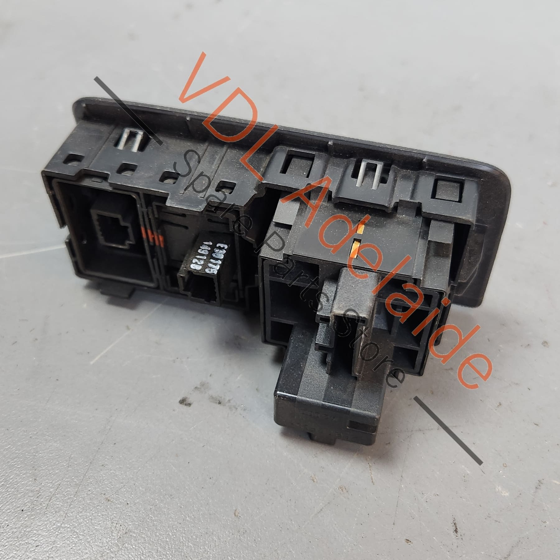 259800002R251459892R Renault Headlight & ESP Switch 259800002R 251459892R