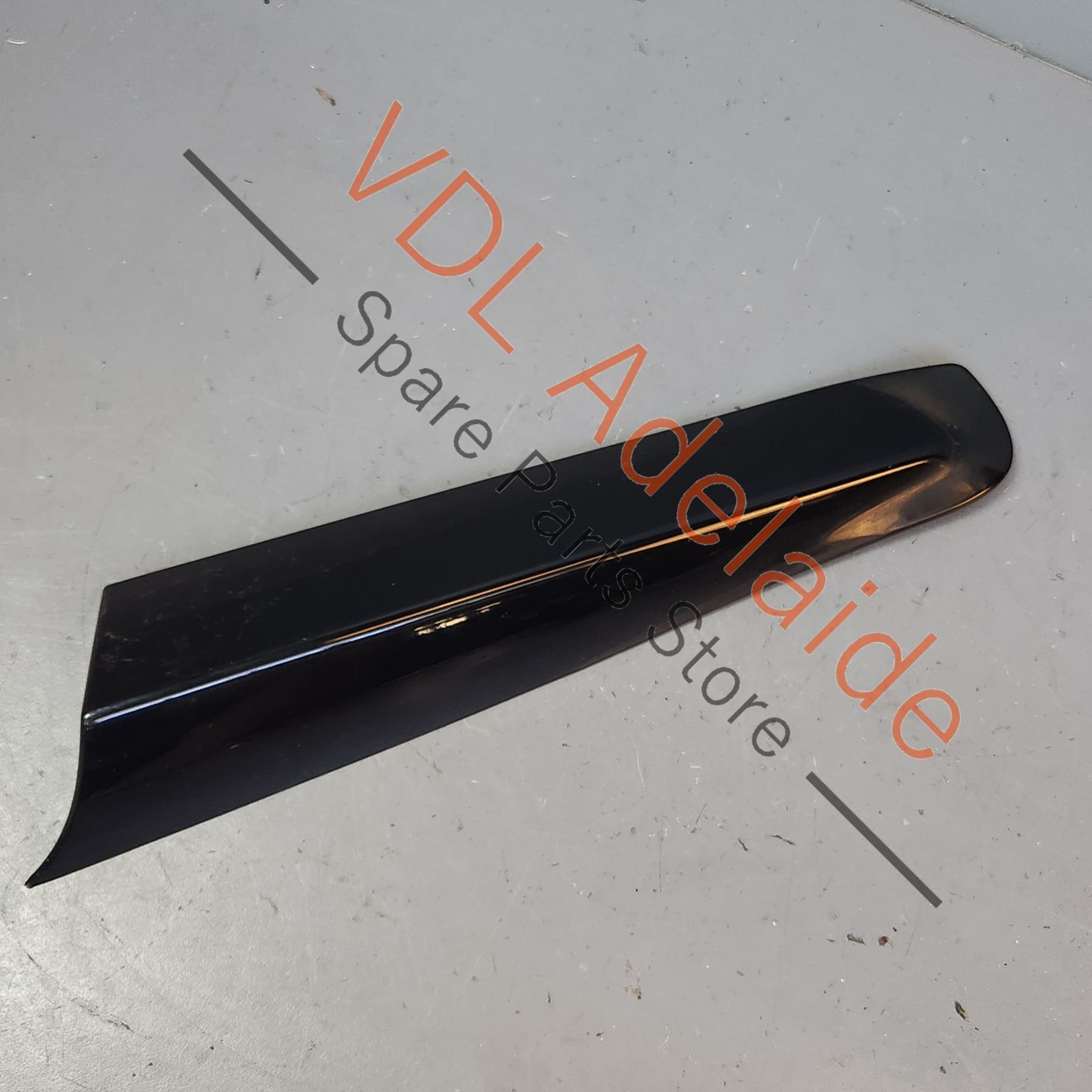 768579138R768570131R Renault Megane Left Side Rear Exterior Body Molding 768579138R 768570131R TEGNE - BLACK