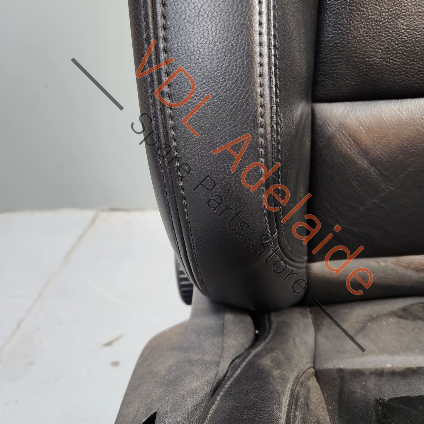     VW Golf R / Gti MK6 Black Leather Front Right Drivers Seat with Heating