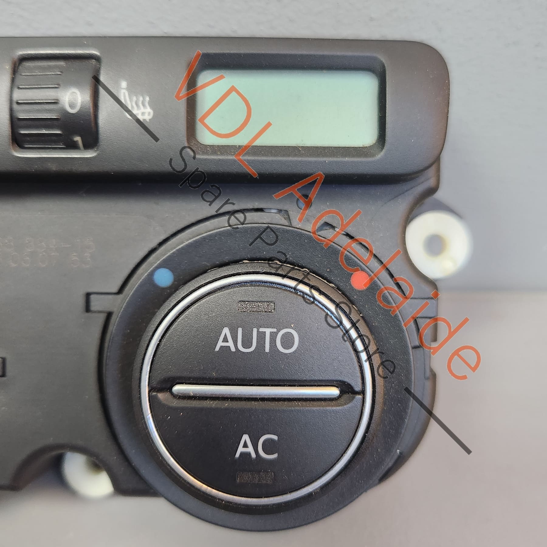 1K0907044BS    VW Golf Passat Jetta Air Conditioning Switch with Seat Heater 1K0907044BS