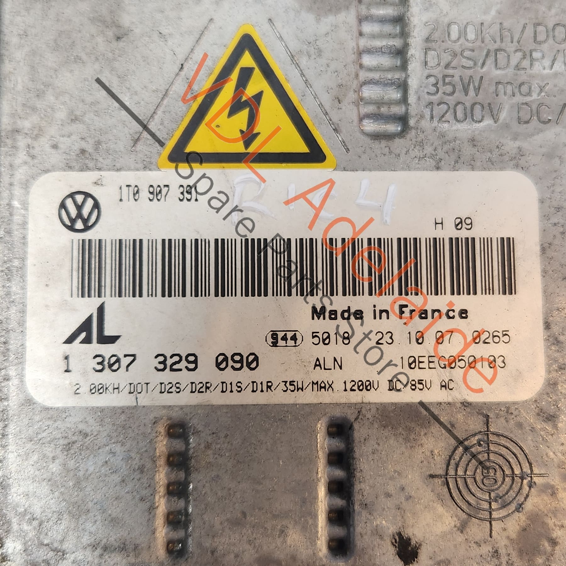 1T0907391    VW Golf R32 Headlight Range Control Module 1T0907391