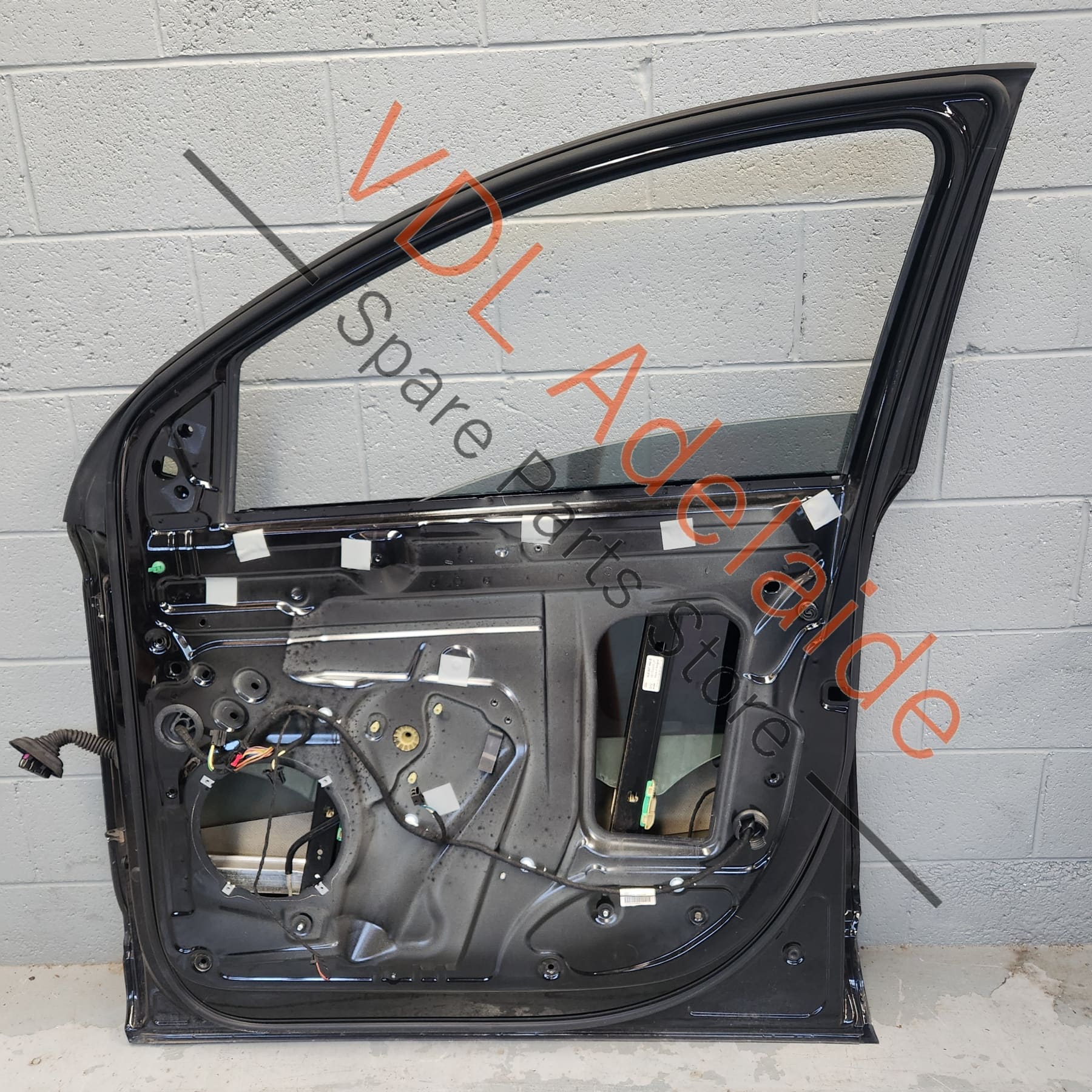 4L0845202A 4L0831052A   Audi Q7 4L Front Right Door Shell Panel incl Glass 4L0831052A 4L0845202A 2T2T Orca Black Metallic