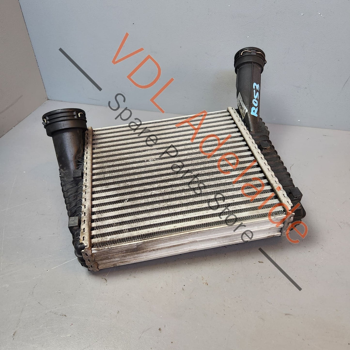 7P0145804D 7P0145804A   Audi Q7 4L Porsche Cayenne Touareg Right Side Intercooler 7P0145804A 7P0145804D