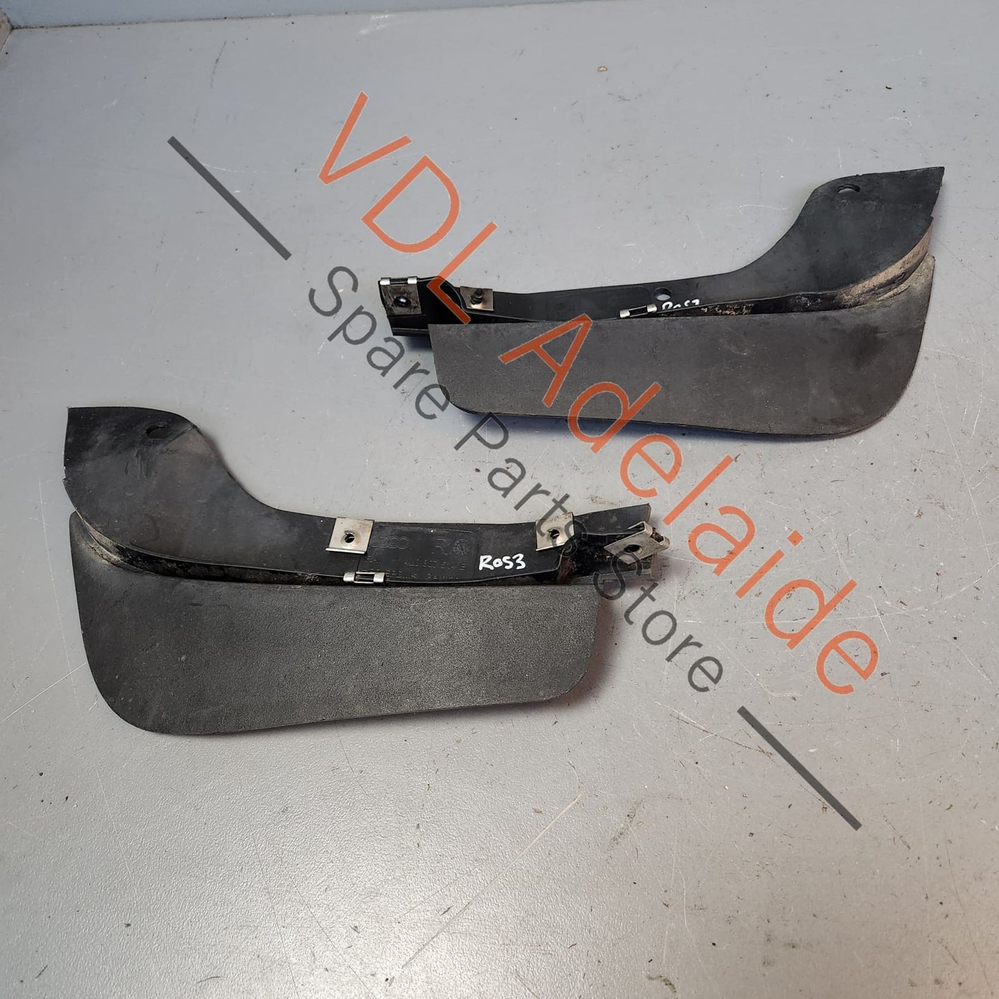 4L0807513E 4L0807514E   Audi Q7 Front Bumper Lower Spoiler Mud Flap Trim Pair L&R 4L0807513E 4L0807514E