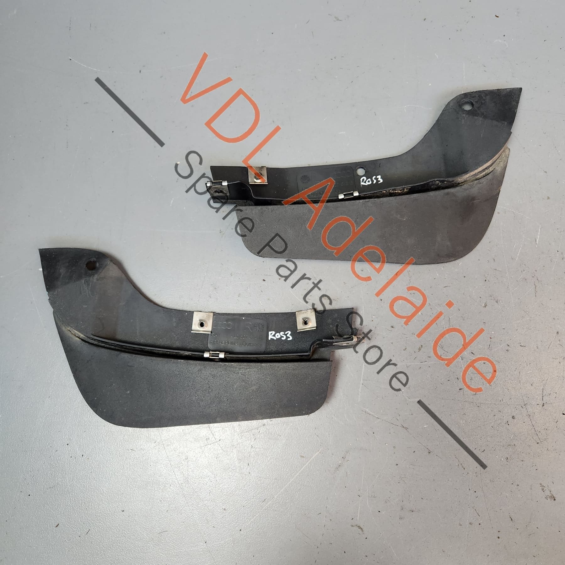 4L0807513E 4L0807514E   Audi Q7 Front Bumper Lower Spoiler Mud Flap Trim Pair L&R 4L0807513E 4L0807514E