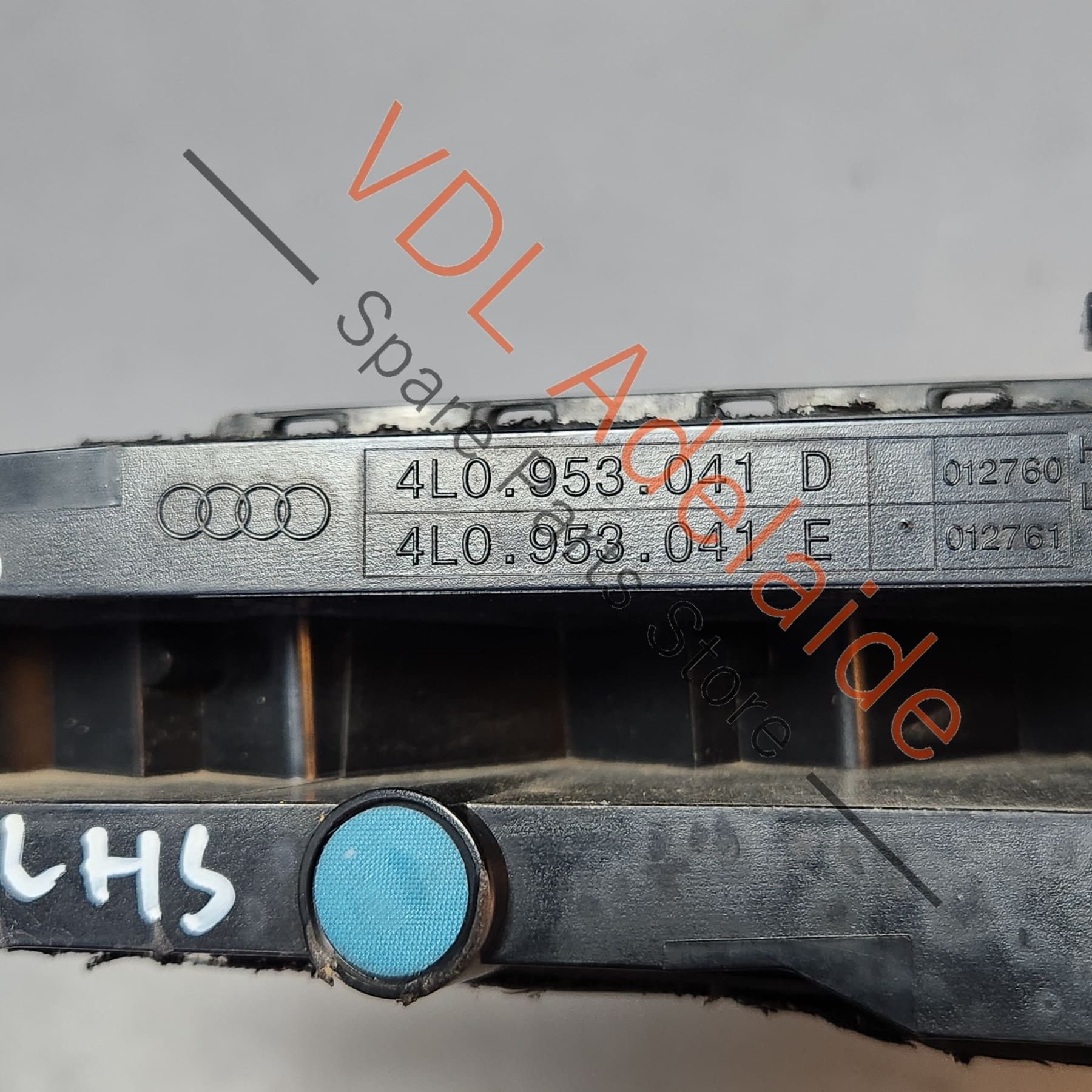 4L0953041D 4L0953041E   Genuine Audi Q7 4L Front Left LHS LED DRL Daytime Running Light 4L0953041E 4L0953041D