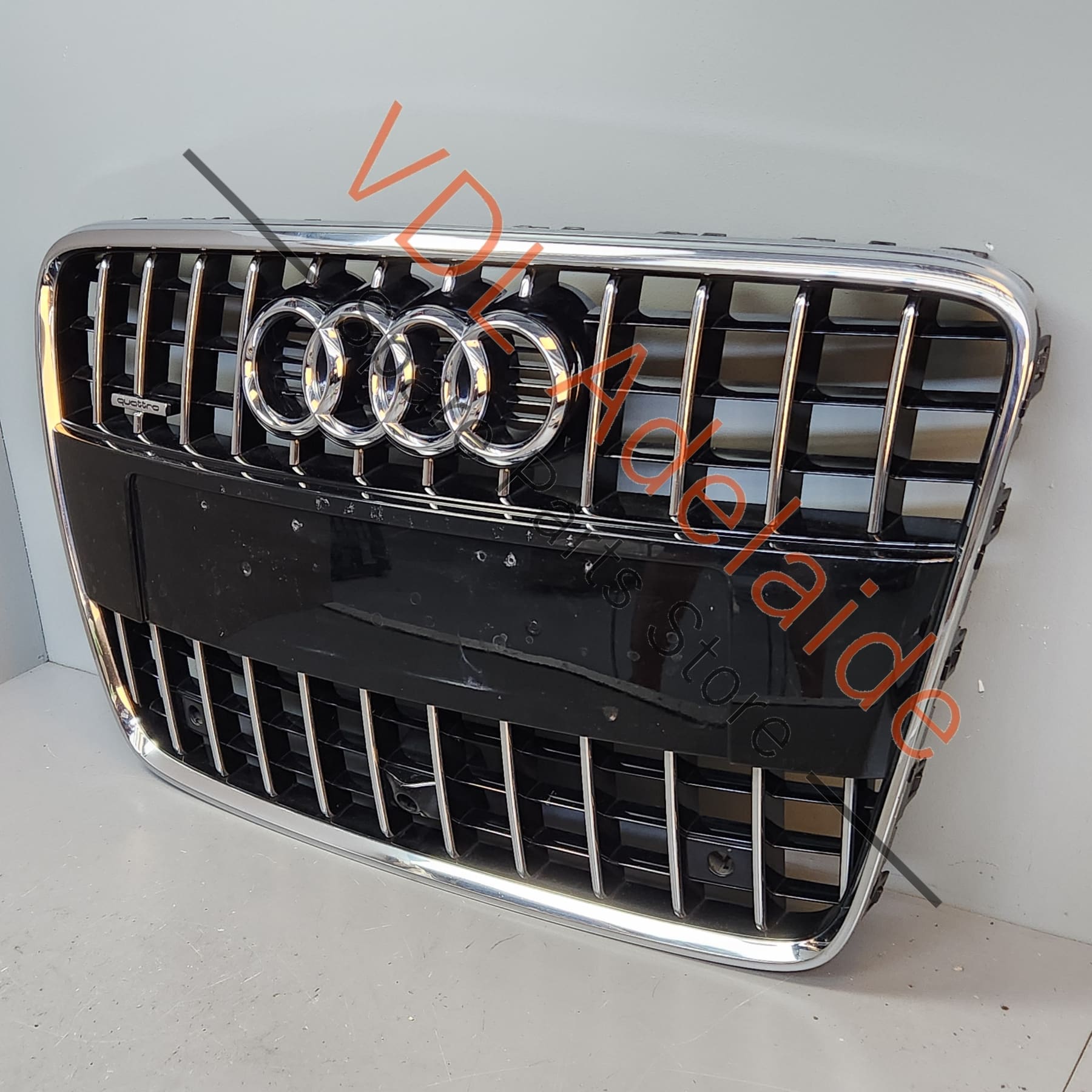 4L0853651GT94    Audi Q7 Front Radiator Grille Genuine OEM 4L0853651G T94 Includes Badges