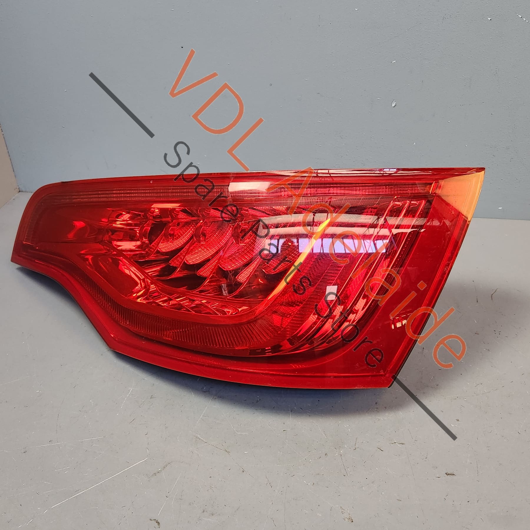 4L0945094L 4L0945094F   Audi Q7 Right Side Tail Brake Light 4L0945094L 4L0945094F