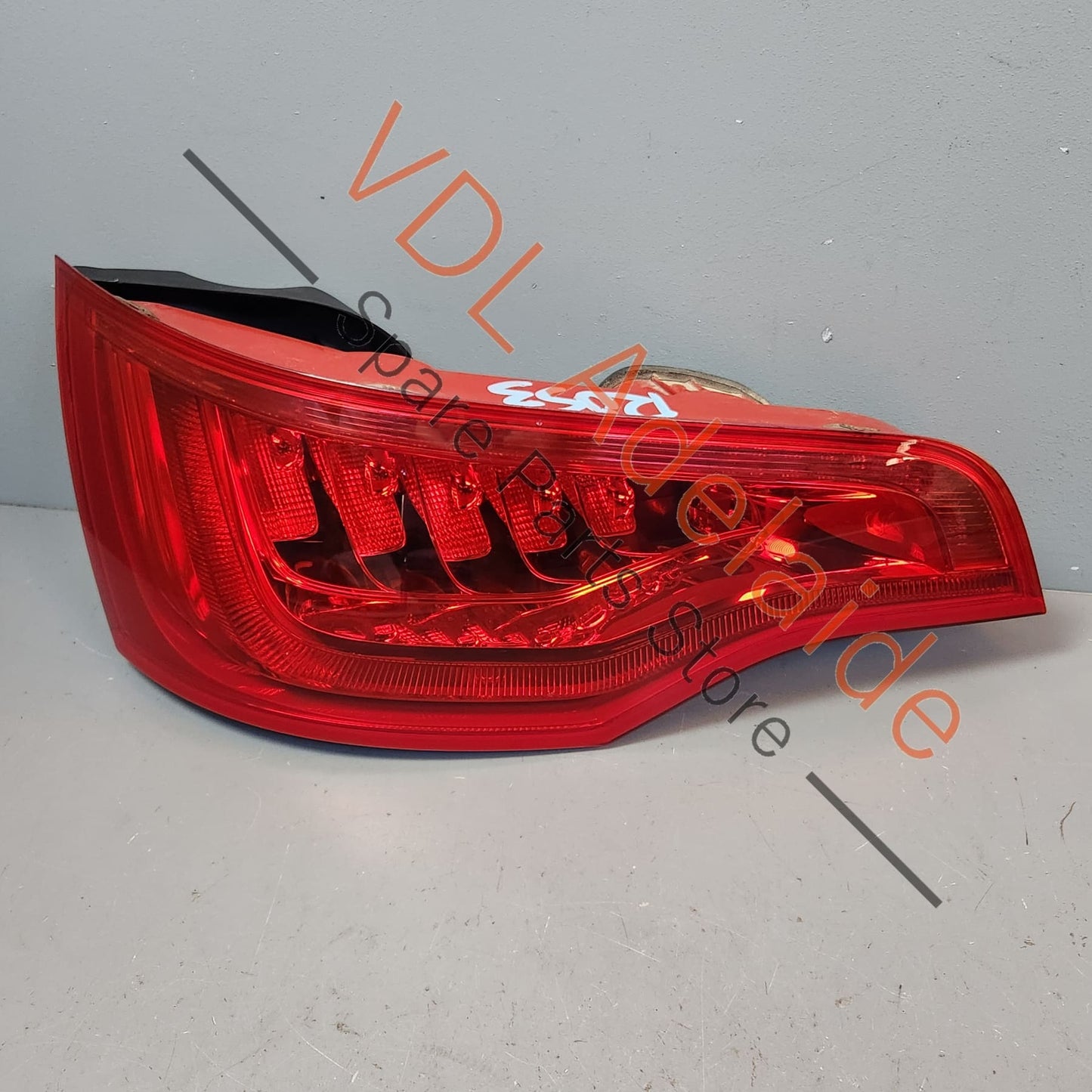 4L0945093L 4L0945093F   Audi Q7 Left Side Tail Brake Light 4L0945093L 4L0945093F