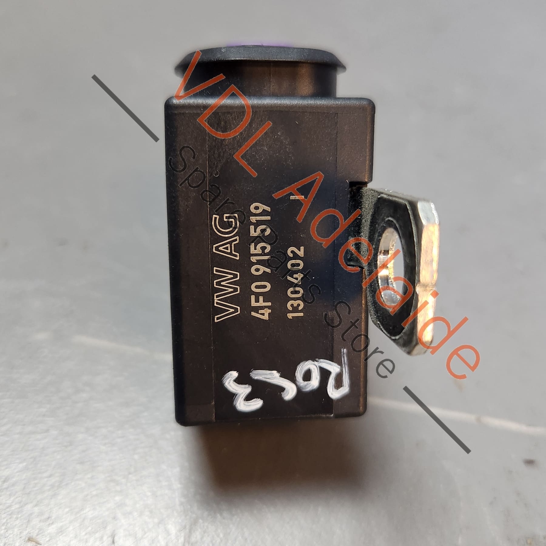 4F0915519    Audi VW Porsche Battery Isolation Pyro Fuse 4F0915519