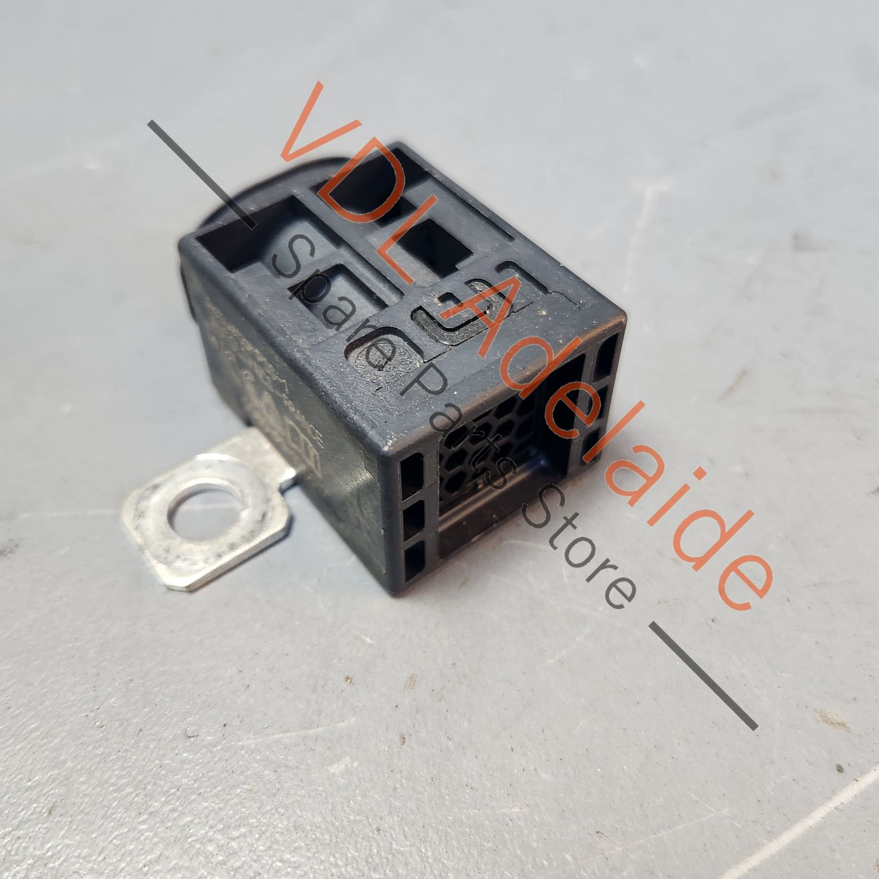 4F0915519    Audi VW Porsche Battery Isolation Pyro Fuse 4F0915519