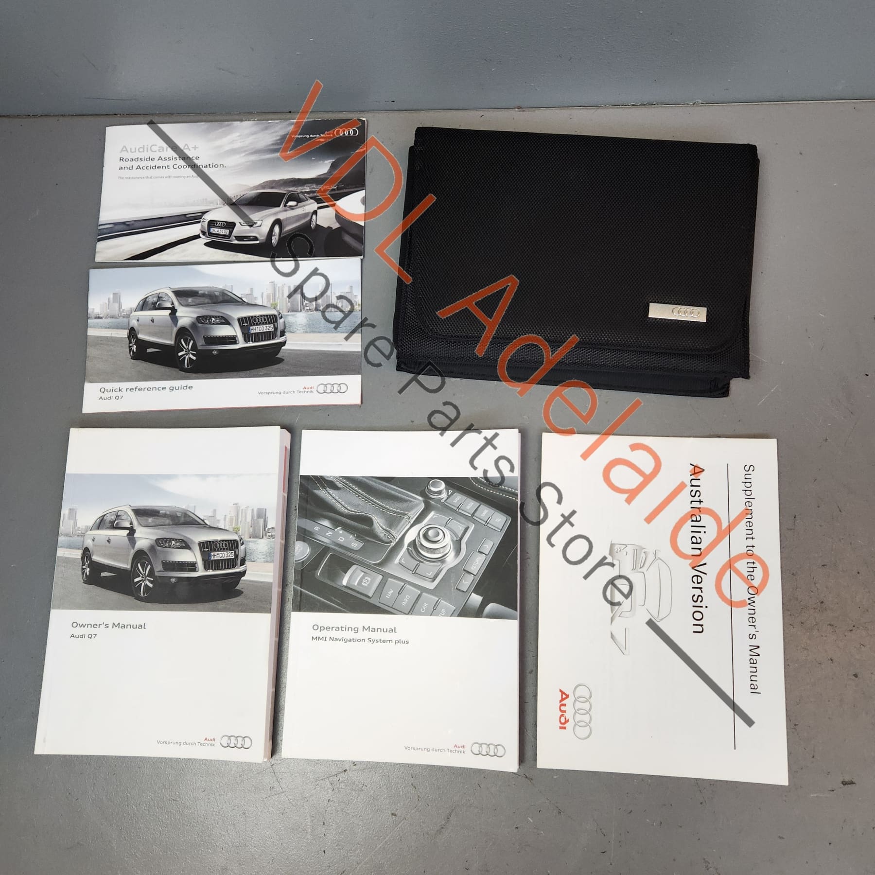     Audi Q7 4L Set of Owners Books Manuals