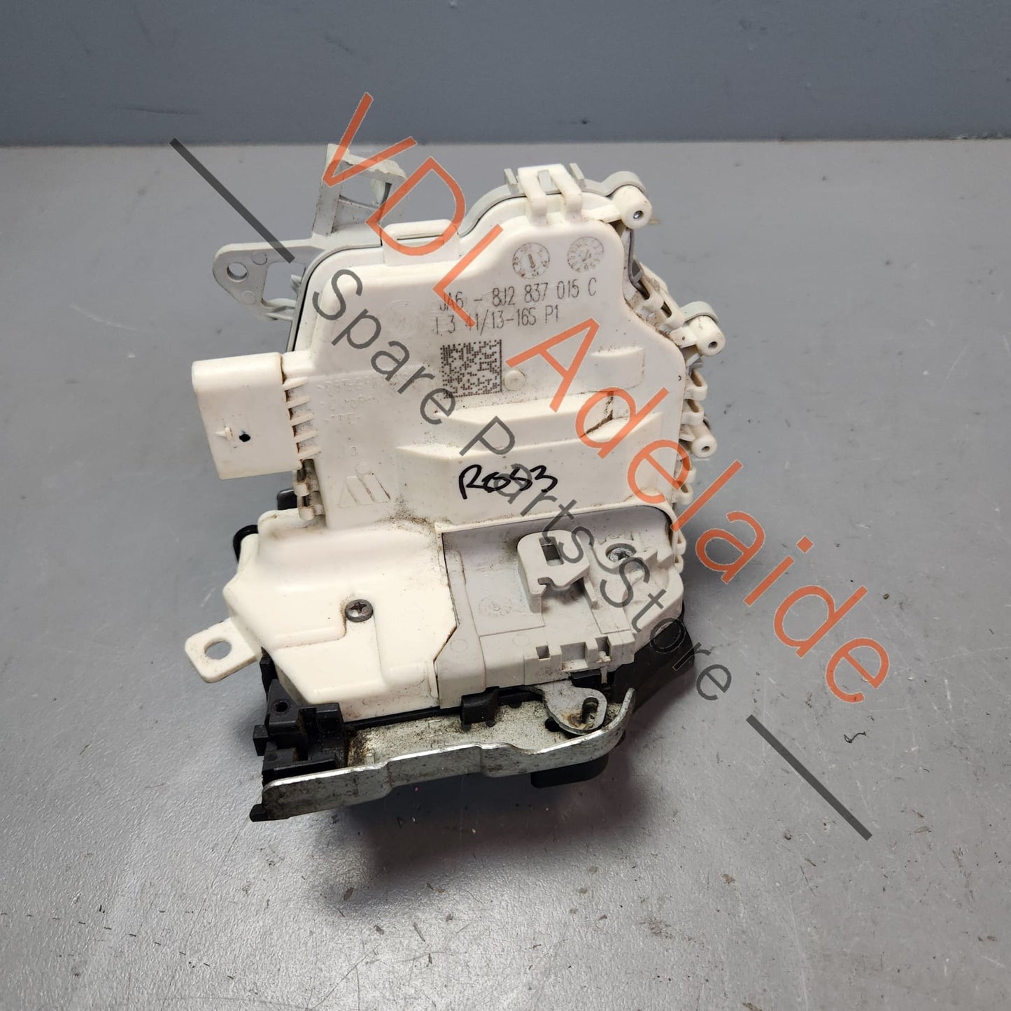 8J2837015C    Audi Q7 4L Front Left Door Lock Mechanism 8J2837015F