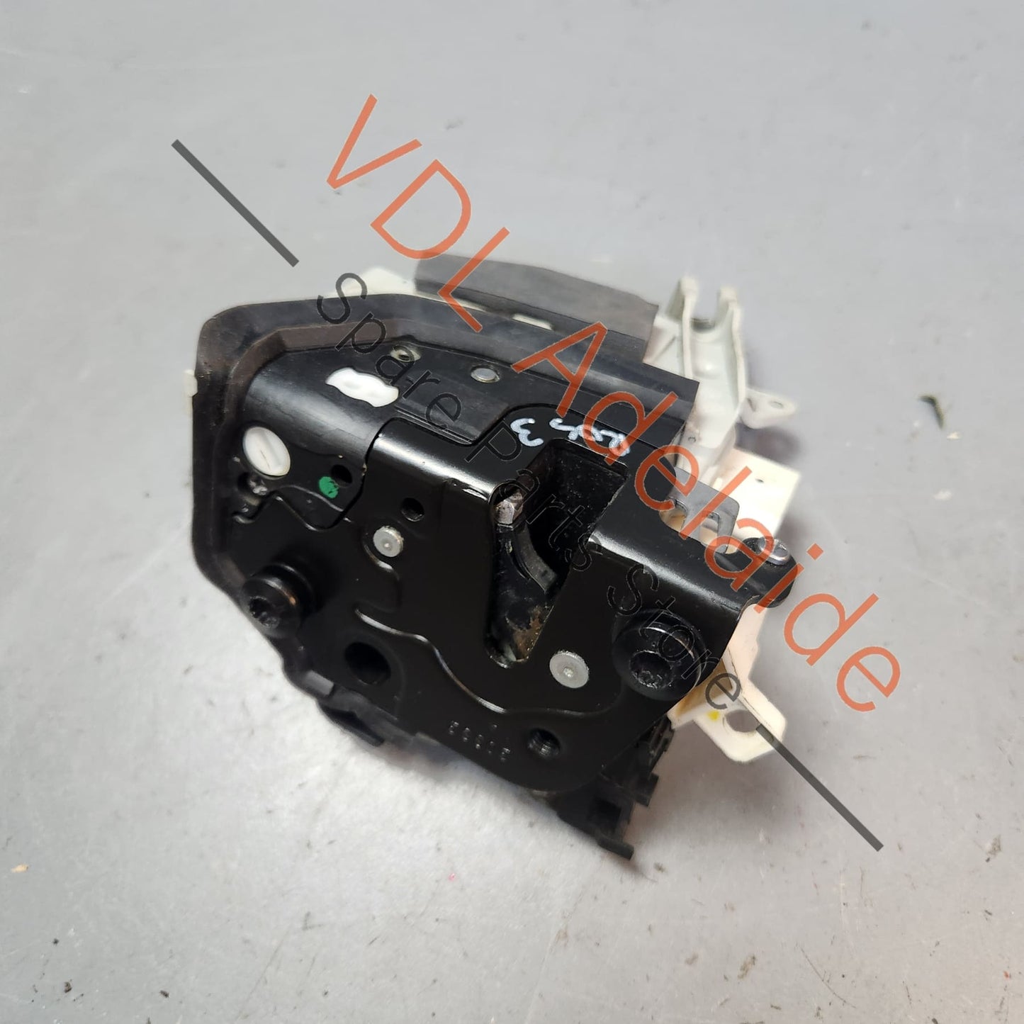 8J2837015C    Audi Q7 4L Front Left Door Lock Mechanism 8J2837015F