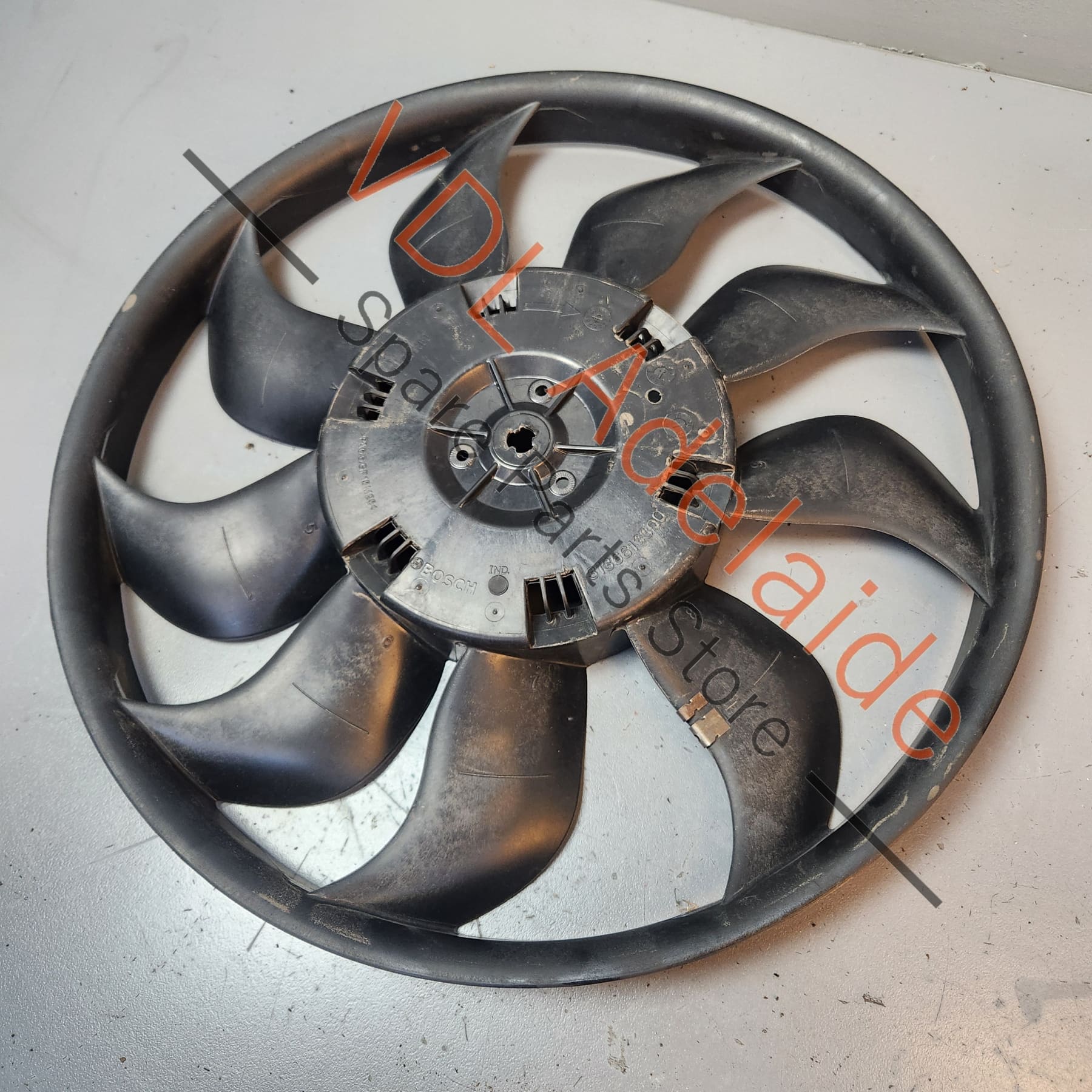 7L0959455E    Audi Q7 Porsche Cayenne RHS Right Radiator Fan Blade 420mm 7L0959455E