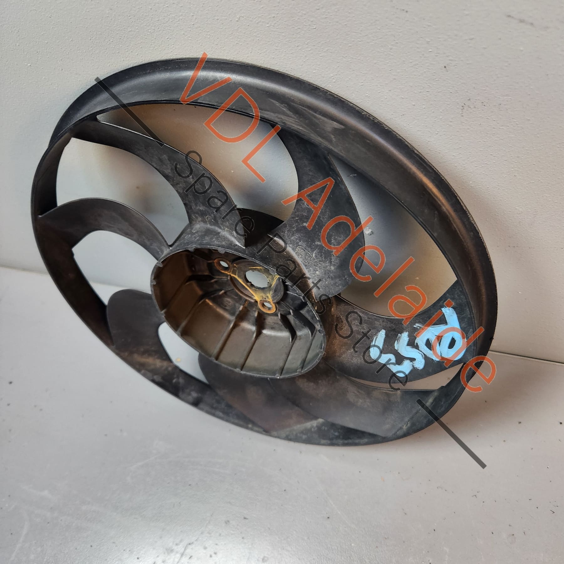 7L0959455F    Audi Q7 Porsche Cayenne LHS Left Radiator Fan Blade 300mm 7L0959455F