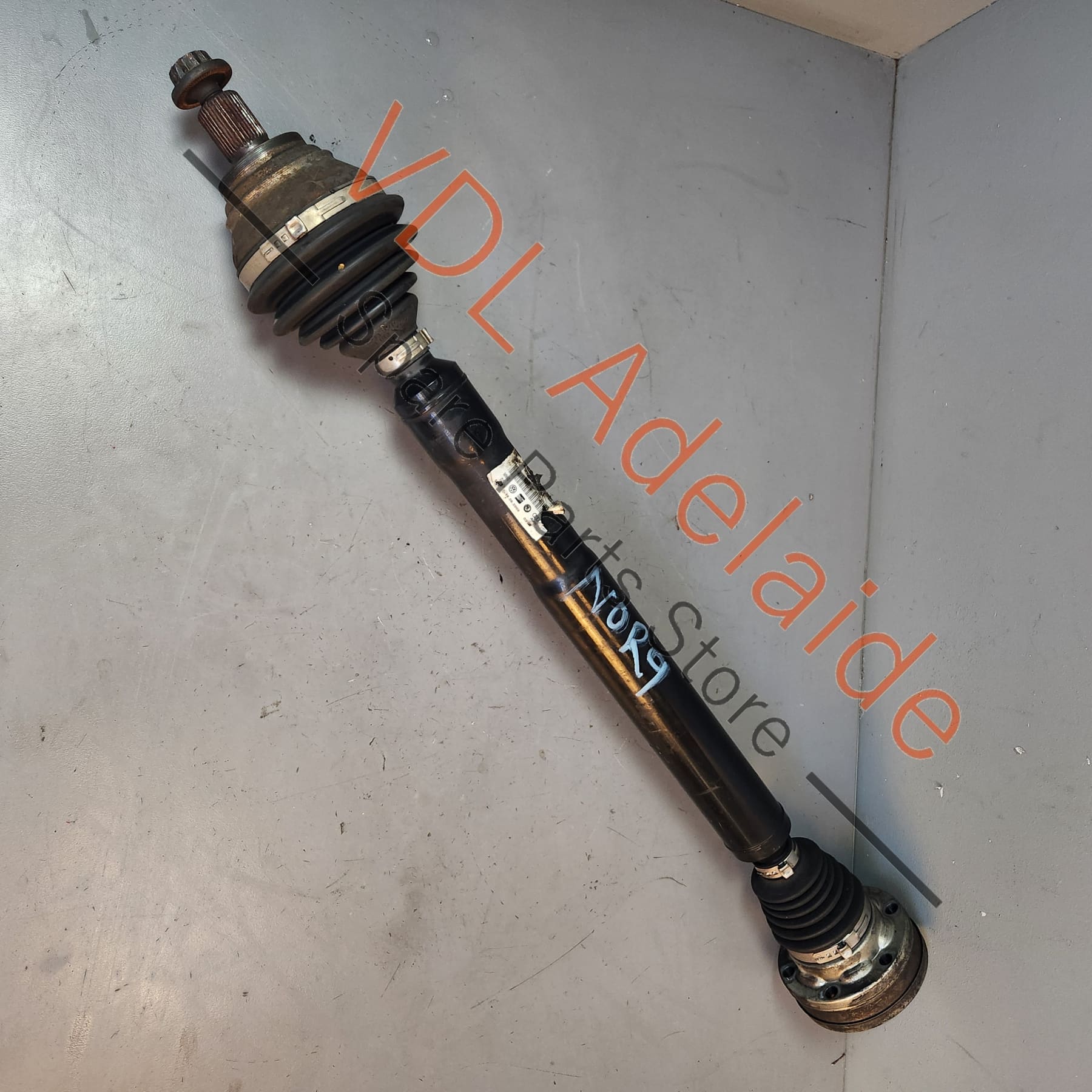 1K0407272KJ 5Q0407272DQ 1K0407454NX  VW Golf MK6 Front Right Driveshaft Axle 1K0407272KJ / 5Q0407272DQ / 1K0407454NX