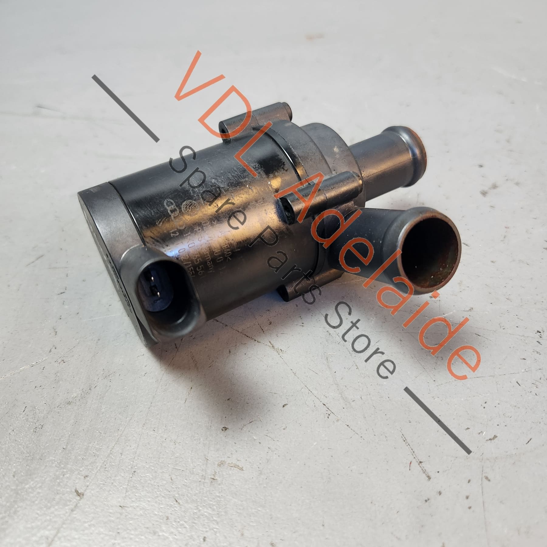 1K0965561J    VW Golf MK6 Genuine Additional Coolant Pump 1K0965561J