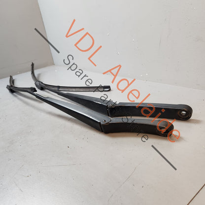 1Q295541003C 5K2955426 1Q2998002  Pair of VW Golf MK6 Windscreen Wiper Arms 5K2955426 1Q2998002 1Q2955410 03C