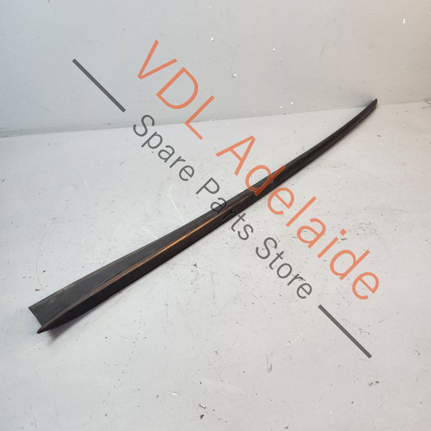 5G0854327B    VW Golf MK7 Left Windscreen Edge Strip Trim Air Guide 5G0854327B