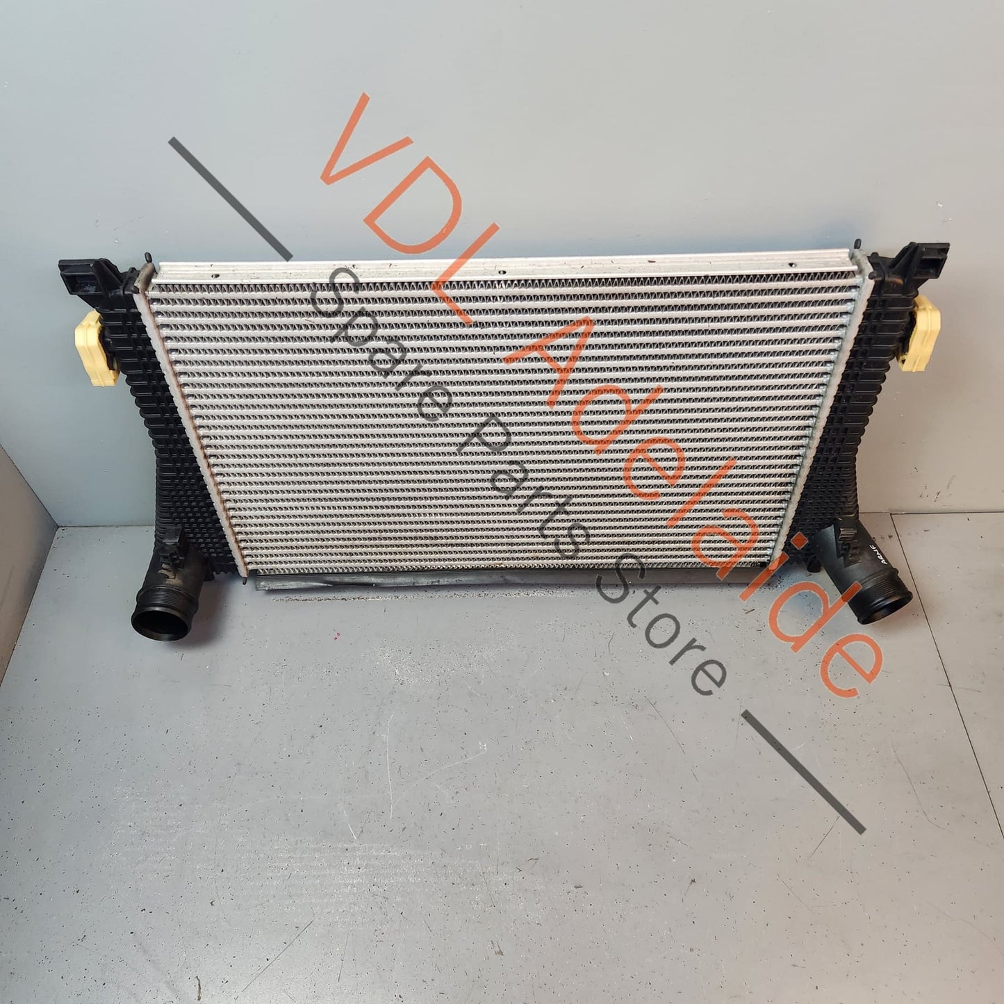 5Q0145803T 5Q0145803AD 5Q0145803R  VW Golf MK7 R Gti Charge Air Intercooler for vehicles with CHHB, CHHA, CNTA, CXDA 5Q0145803T 5Q0145803AD 5Q0145803R